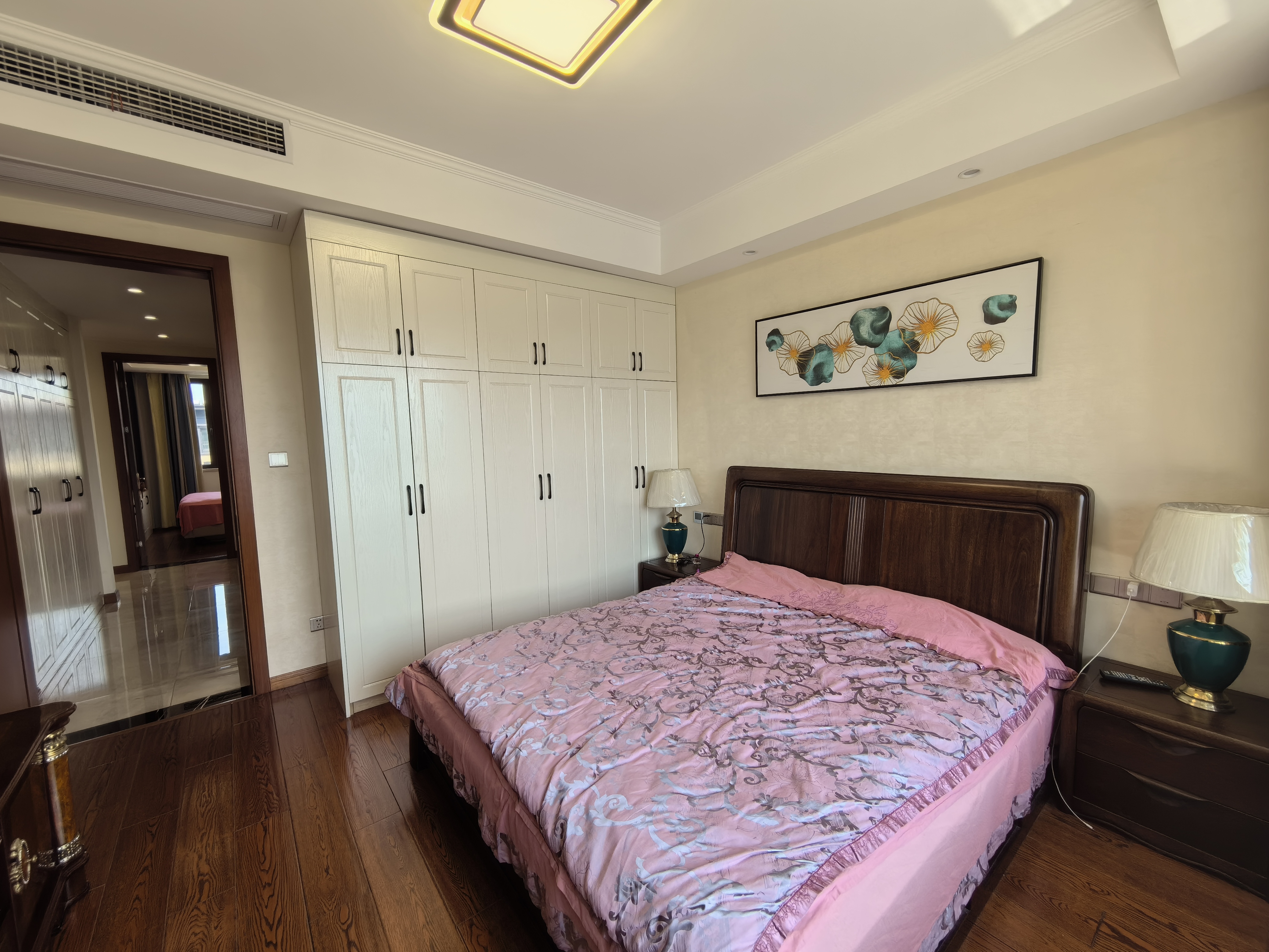 万濠山庄 3室2厅2卫 142.32m&sup2;