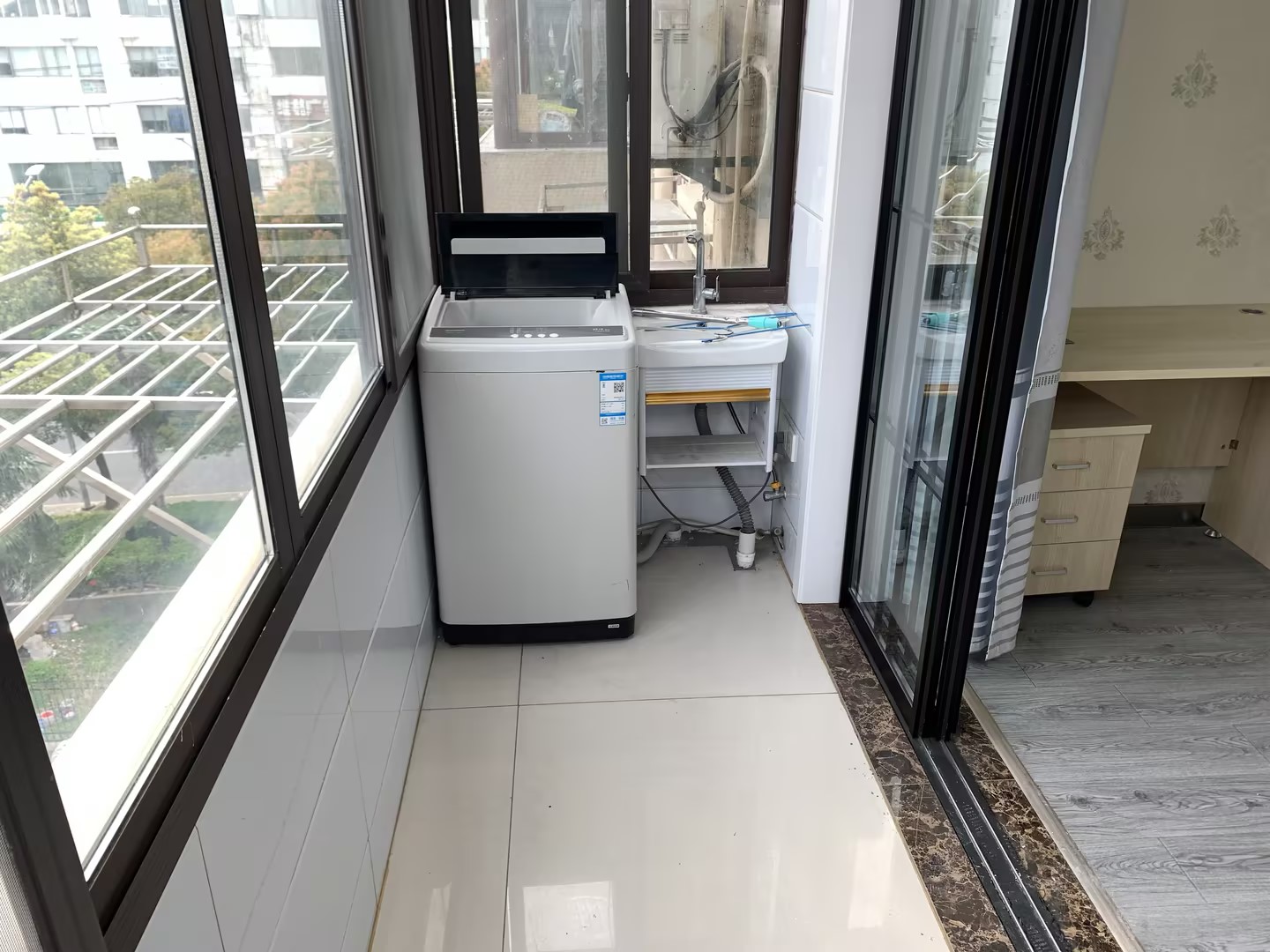 虹桥新村(朝霞路) 3室1厅1卫 75.00m&sup2;