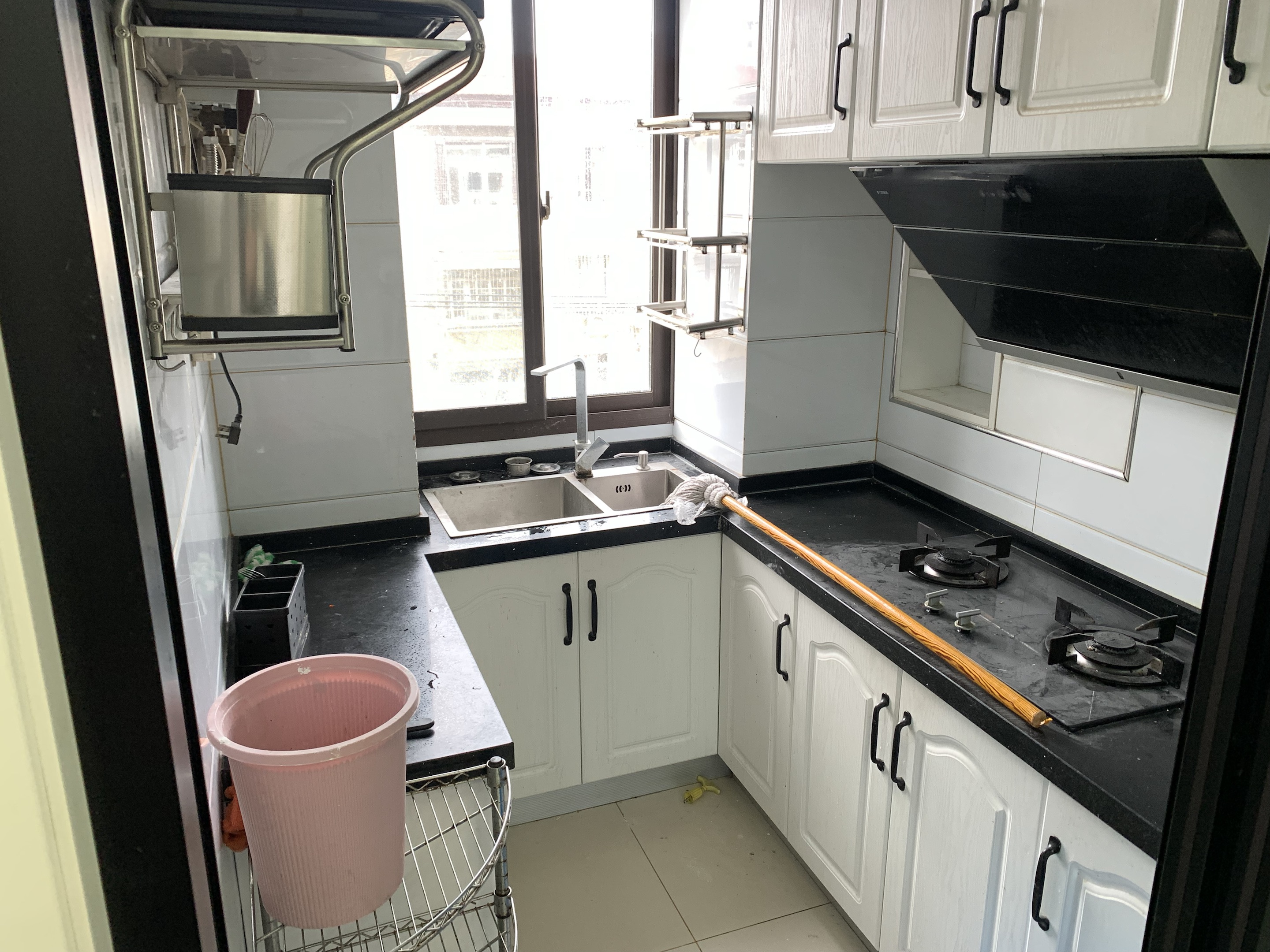 虹桥新村(朝霞路) 3室1厅1卫 75.00m&sup2;