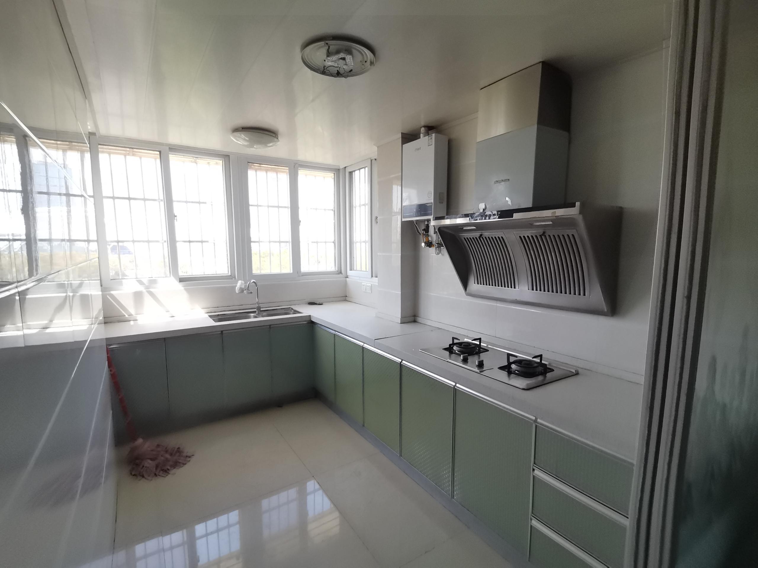 五山新苑 4室1厅1卫 125.00m&sup2;