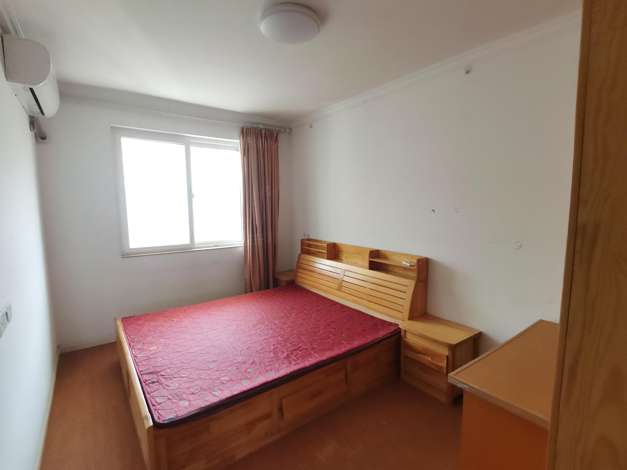 五山新苑 4室1厅1卫 125.00m&sup2;