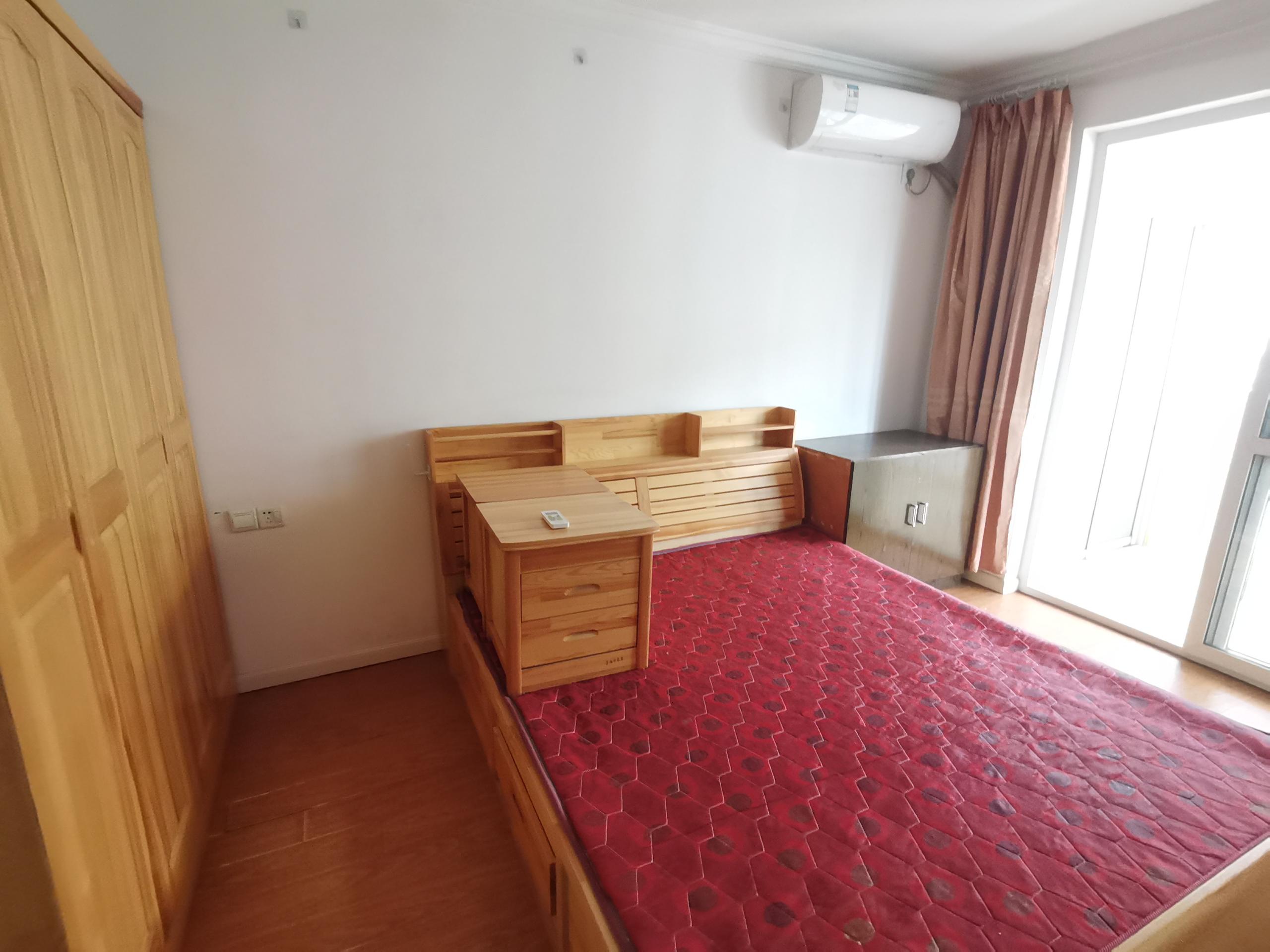 五山新苑 4室1厅1卫 125.00m&sup2;