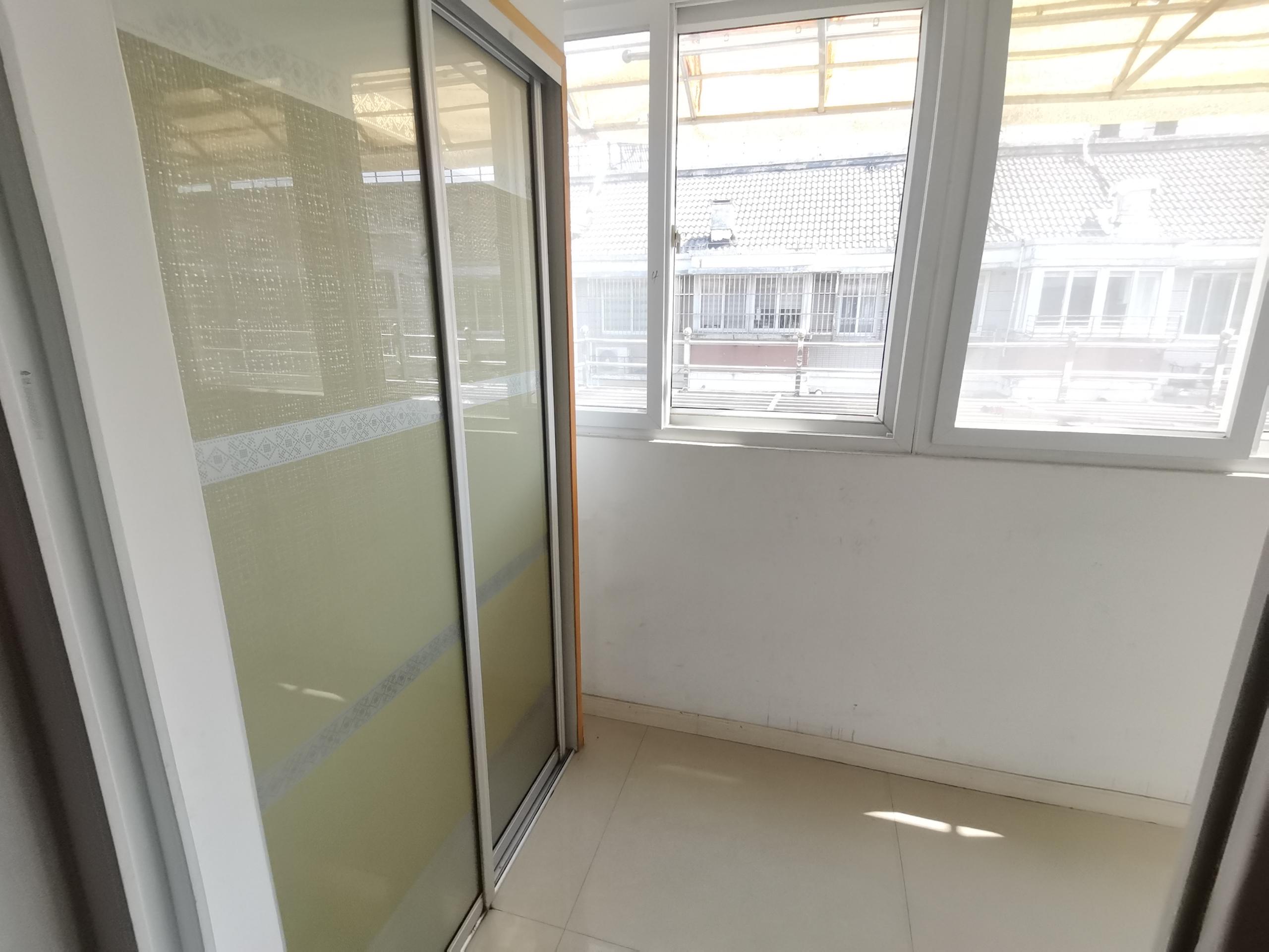 五山新苑 4室1厅1卫 125.00m&sup2;