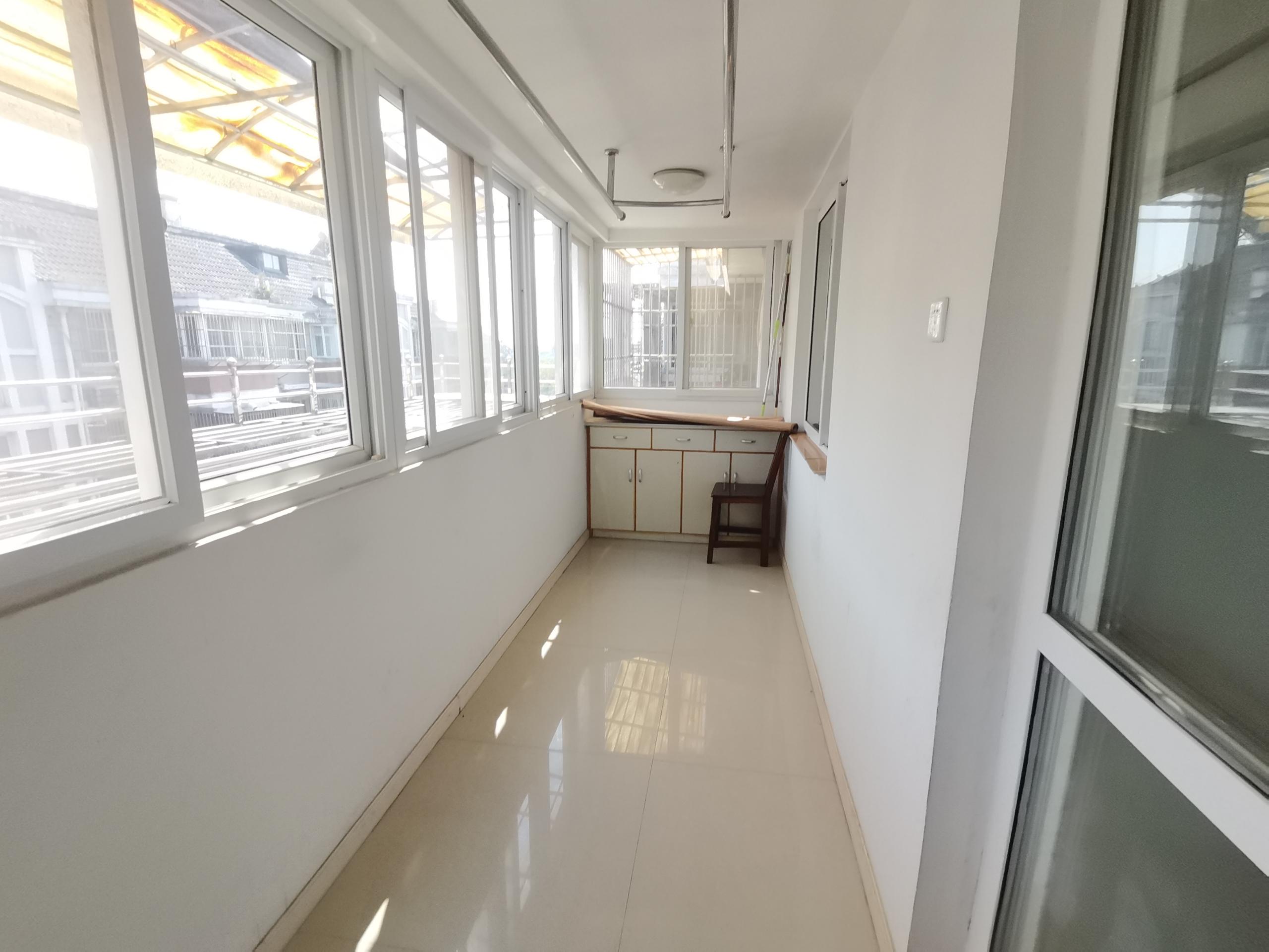 五山新苑 4室1厅1卫 125.00m&sup2;