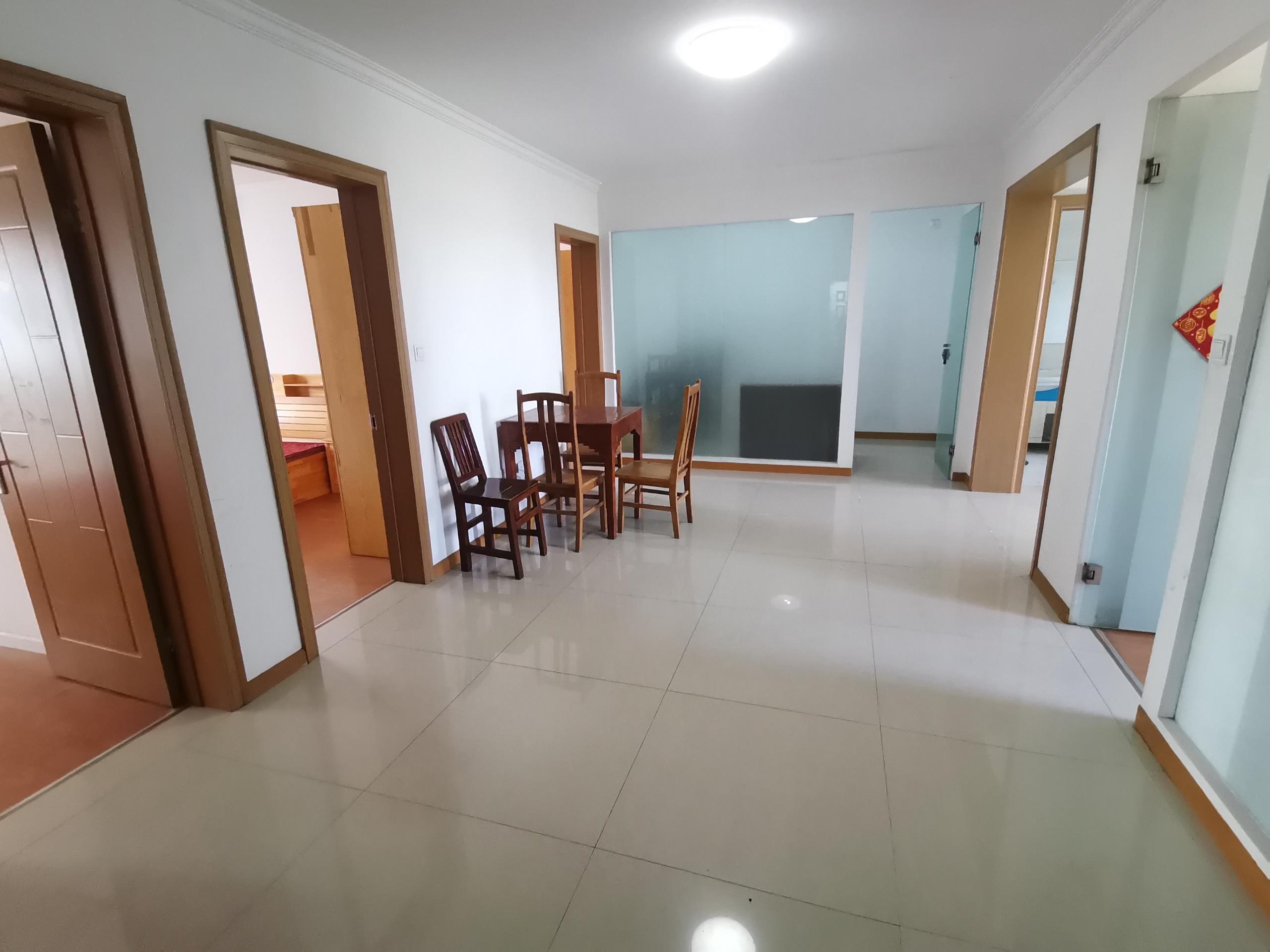 五山新苑 4室1厅1卫 125.00m&sup2;