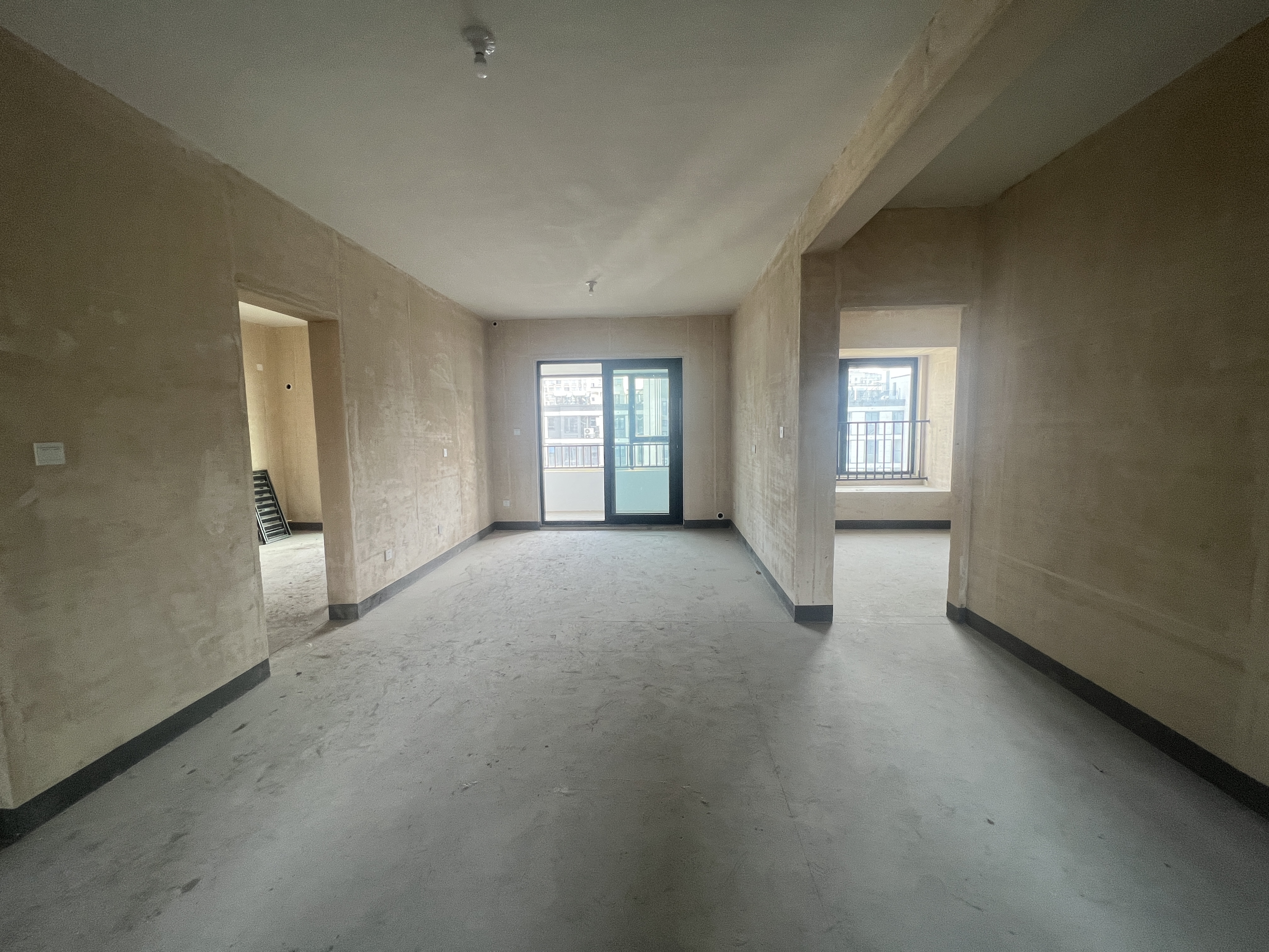 龙湖卓越&middot;悦珑湾 3室1厅1卫 110m&sup2;