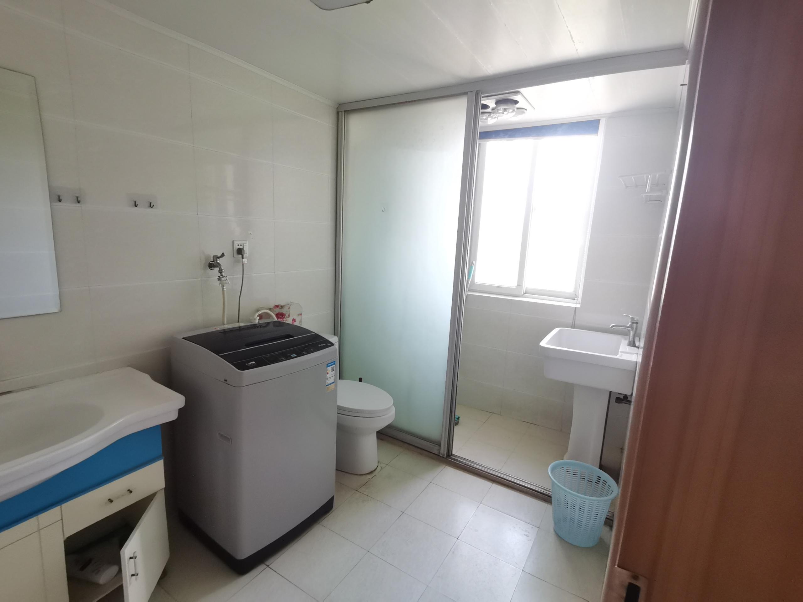 五山新苑 4室1厅1卫 125.00m&sup2;