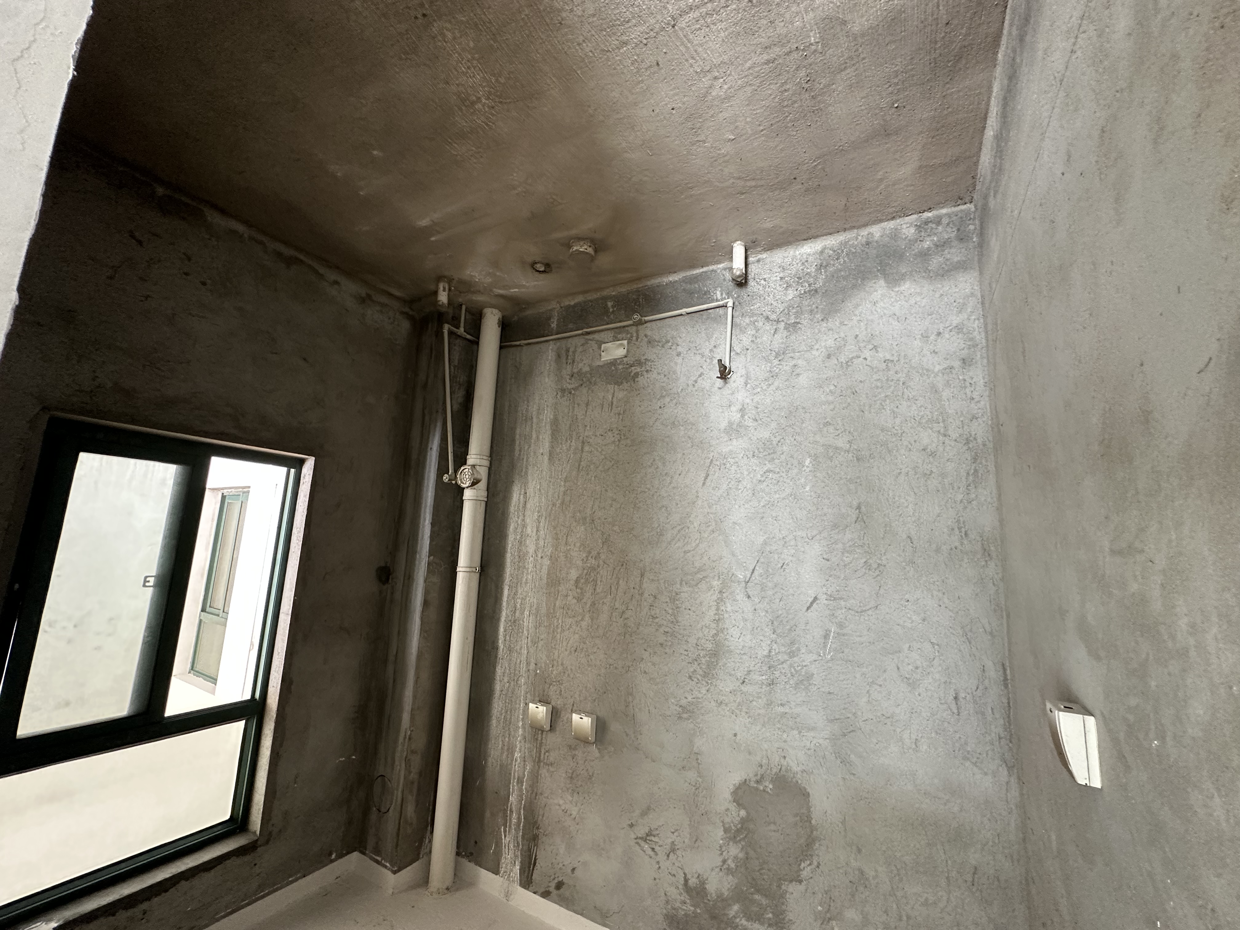 凤凰莱茵苑 3室2厅3卫 190.28m&sup2;