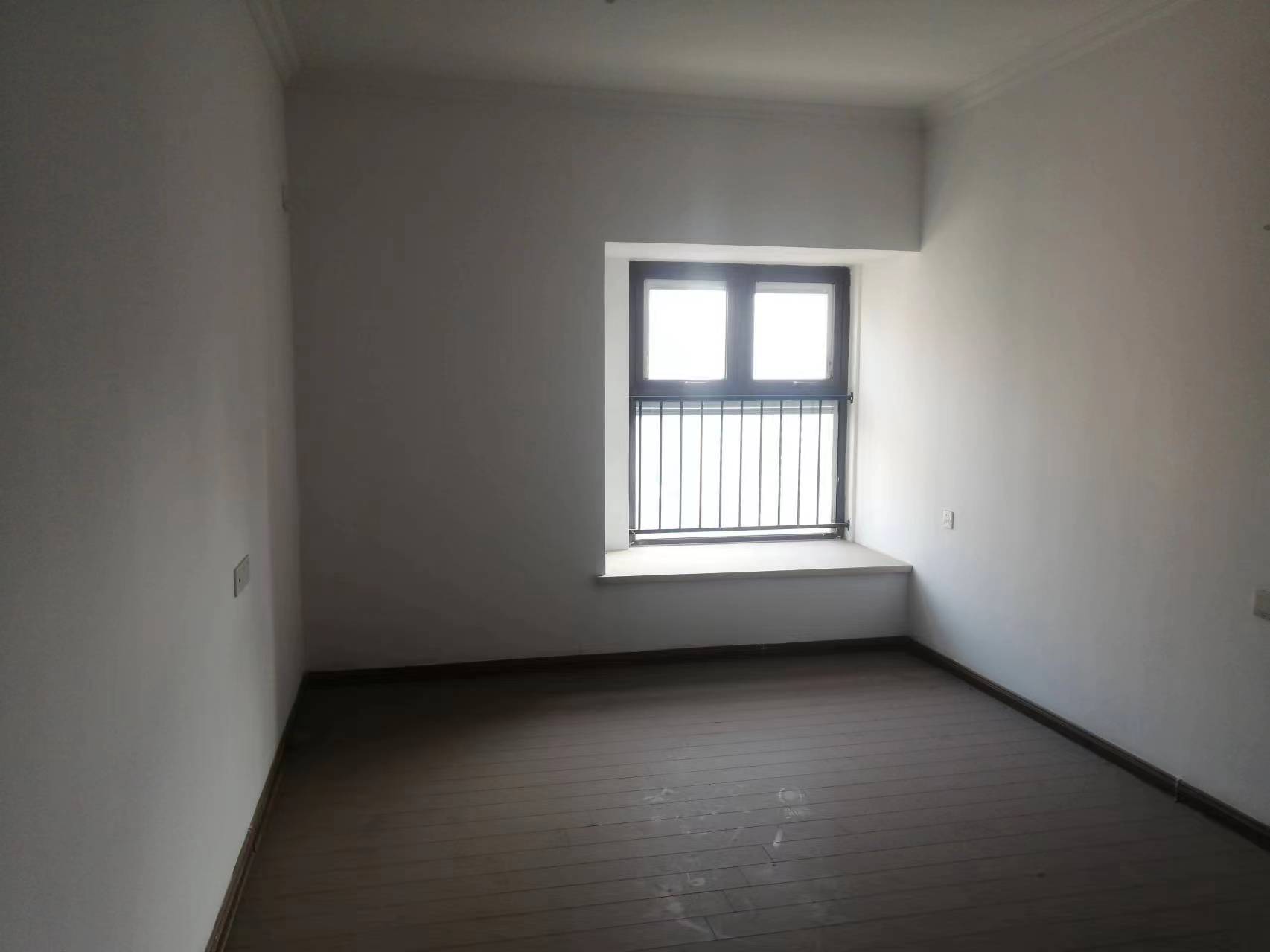 南通碧桂园翡翠华府 5室2厅3卫 266.00m&sup2;