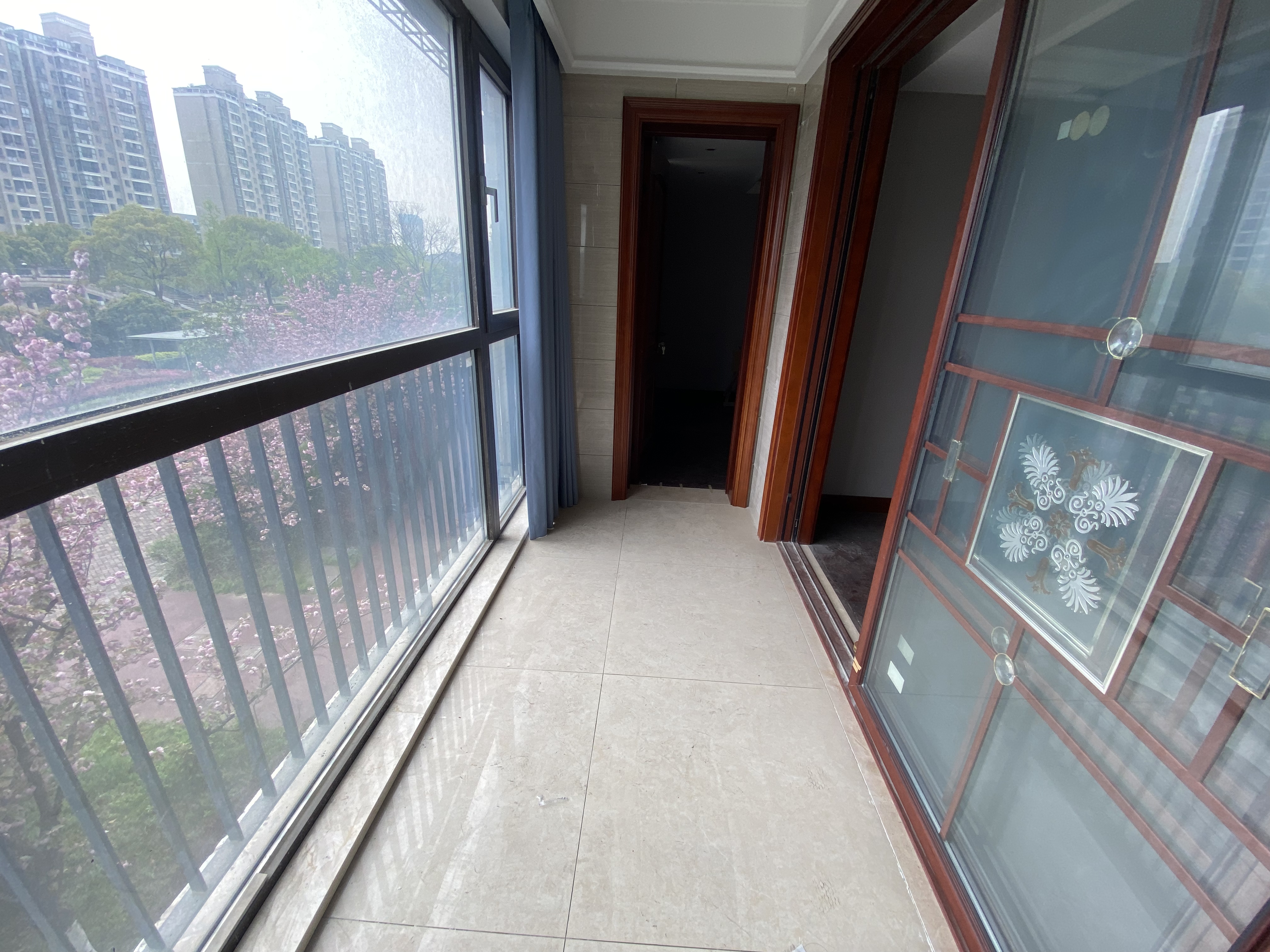 新城小区 4室2厅2卫 200.66m&sup2;