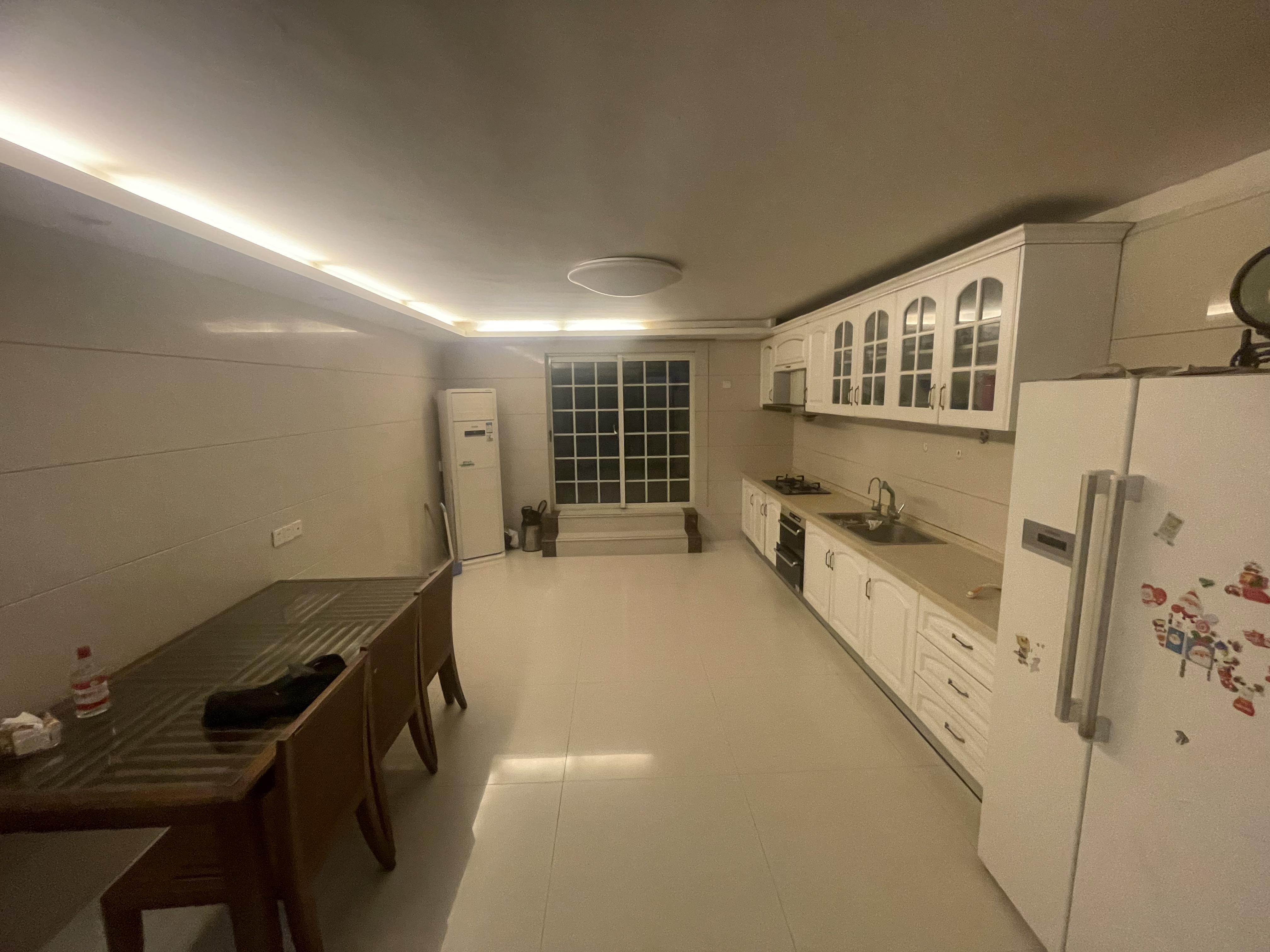 凤凰莱茵苑 4室2厅1卫 140m&sup2;