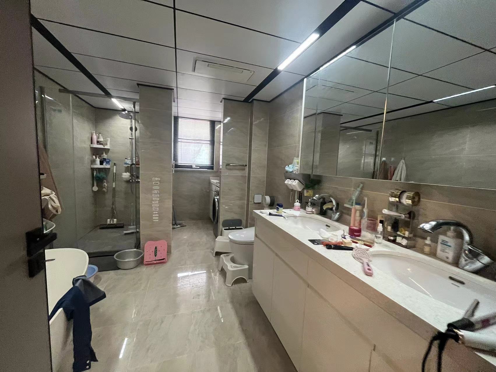 天安花园 5室4厅3卫 394m&sup2;