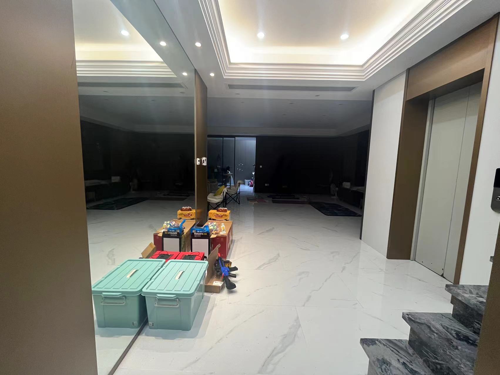 天安花园 5室4厅3卫 394m&sup2;