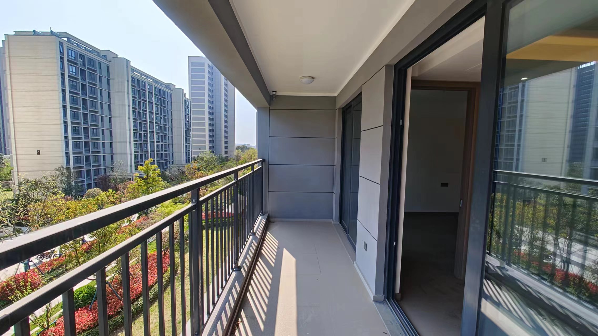 万科未来之光 3室2厅1卫 100m&sup2;