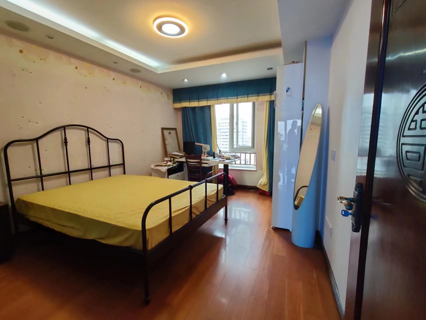 江海名苑南区 5室2厅3卫 238.00m&sup2;