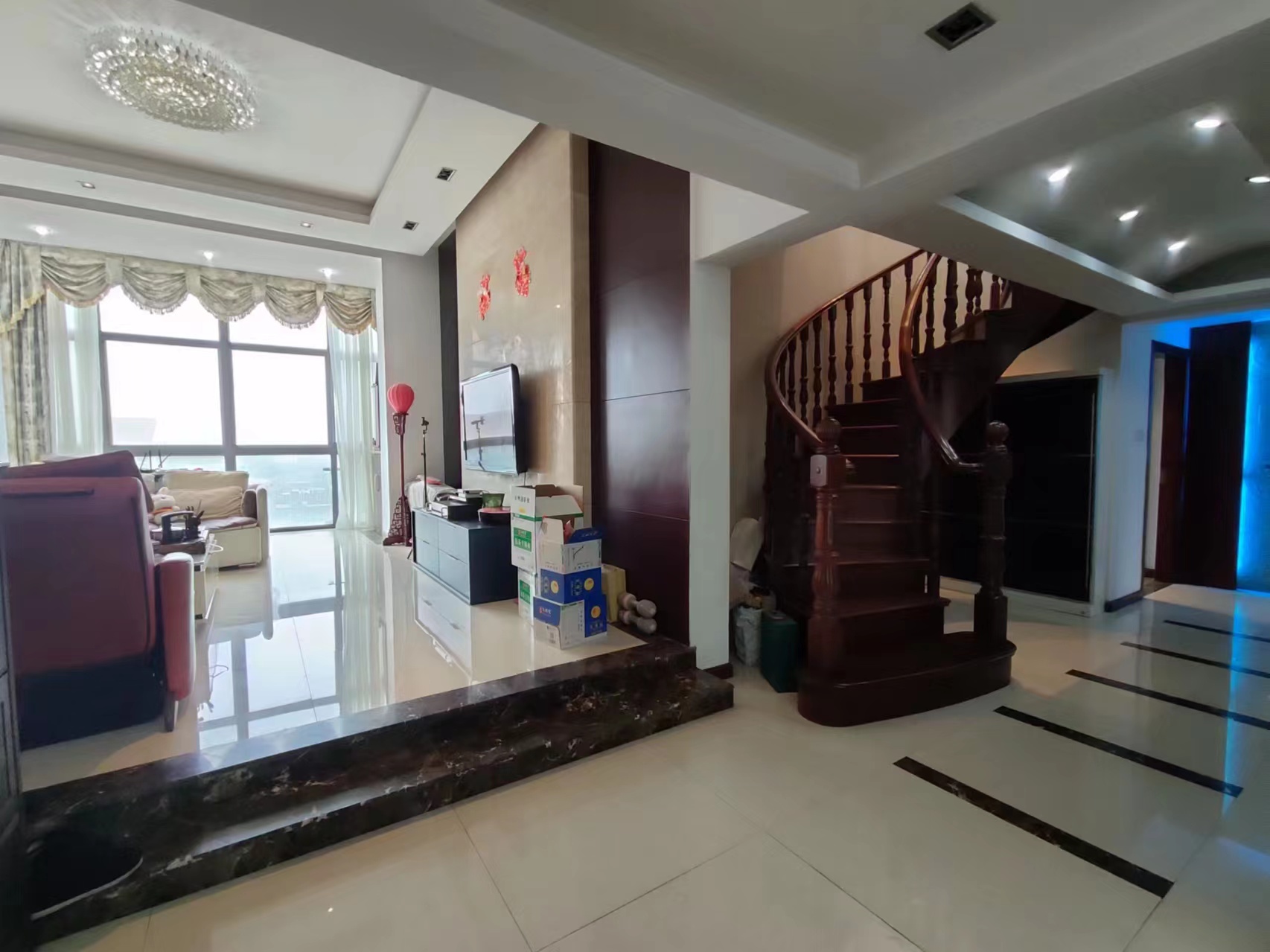 江海名苑南区 5室2厅3卫 238.00m&sup2;