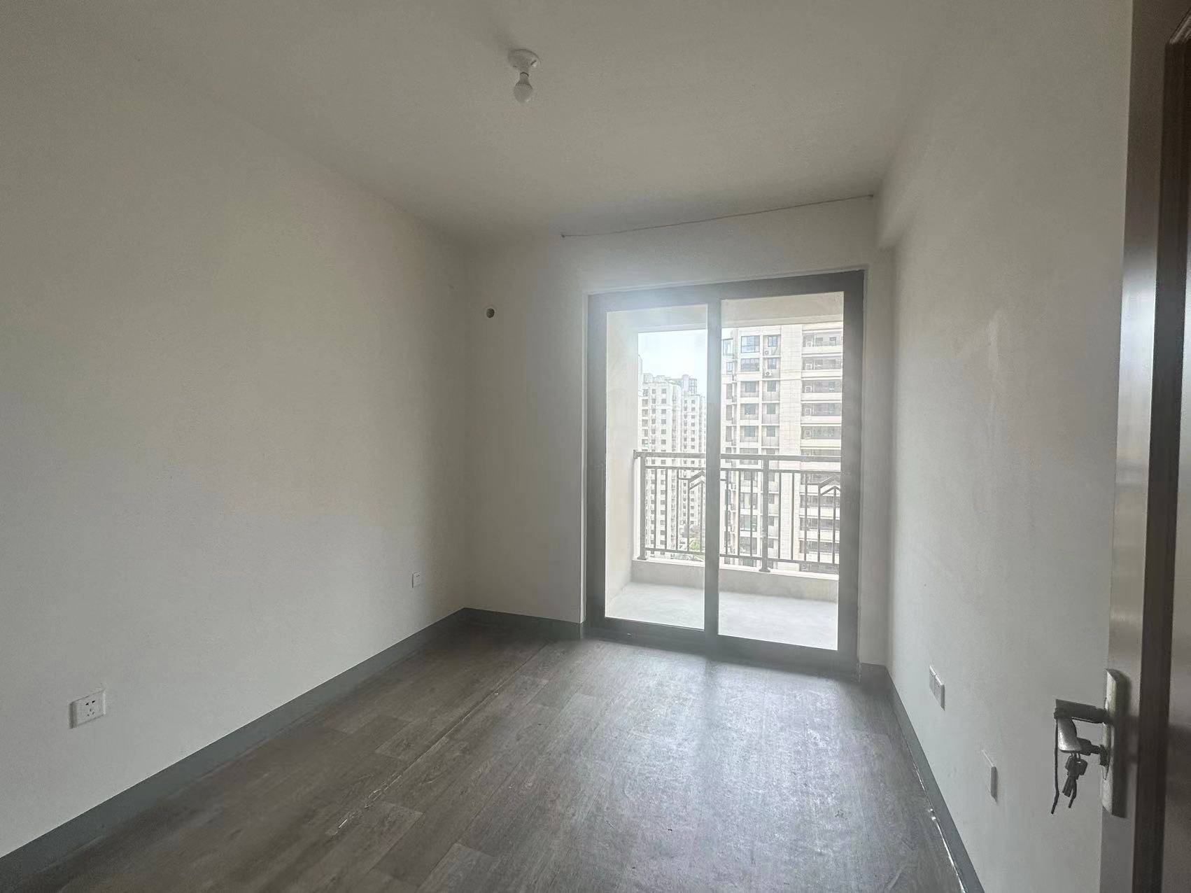 招商新城雍景湾 2室2厅1卫 87m&sup2;