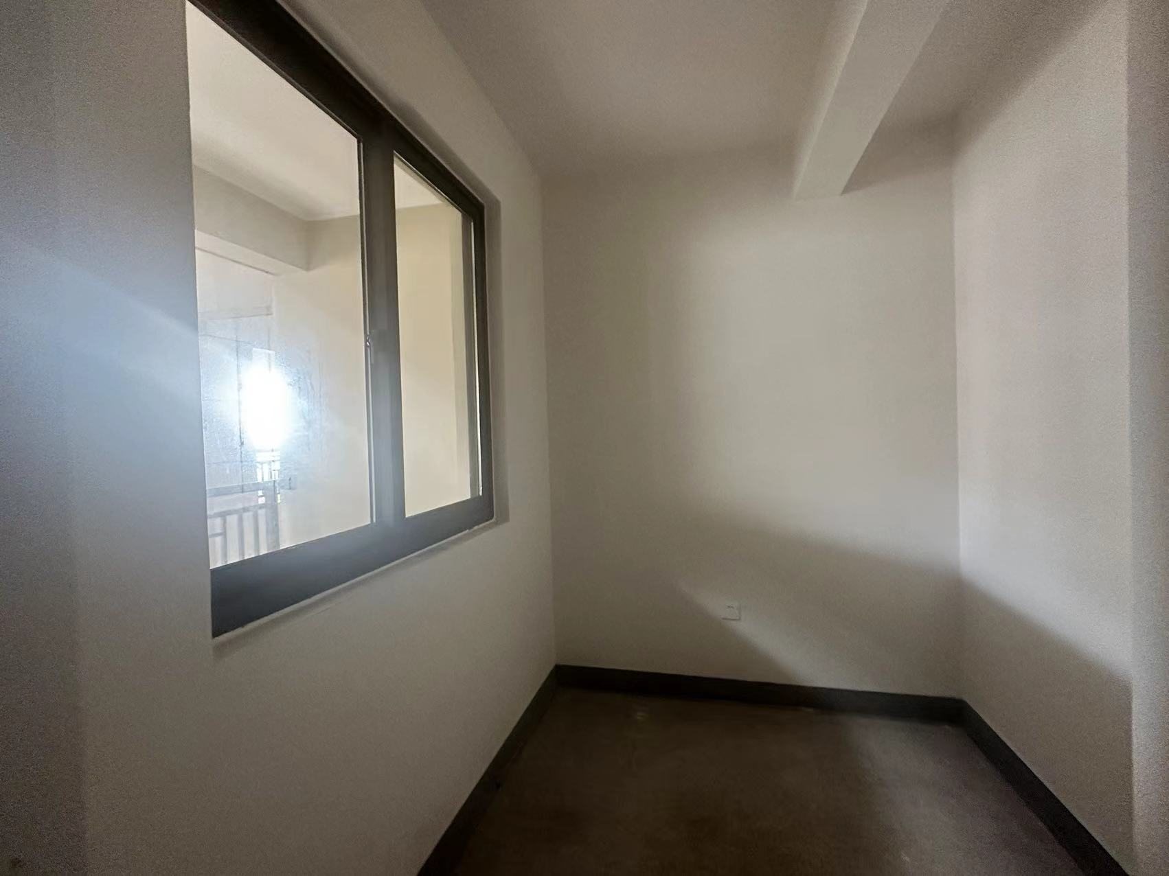招商新城雍景湾 2室2厅1卫 87m&sup2;