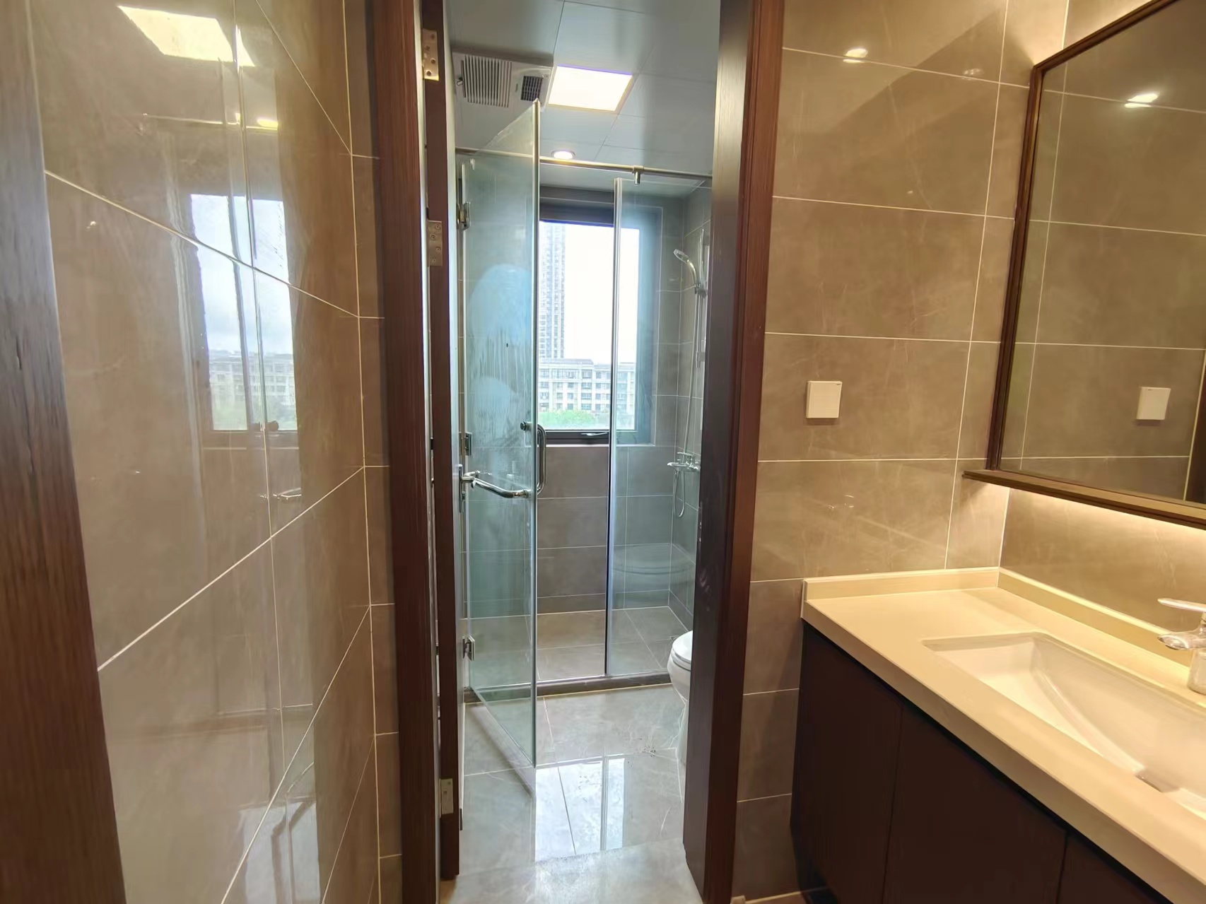 圆融玺悦 4室2厅3卫 160m&sup2;