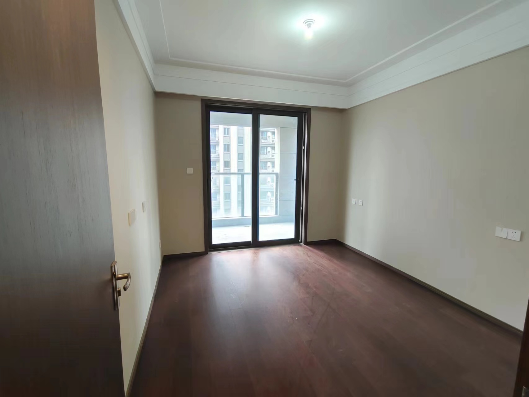 圆融玺悦 4室2厅3卫 160m&sup2;