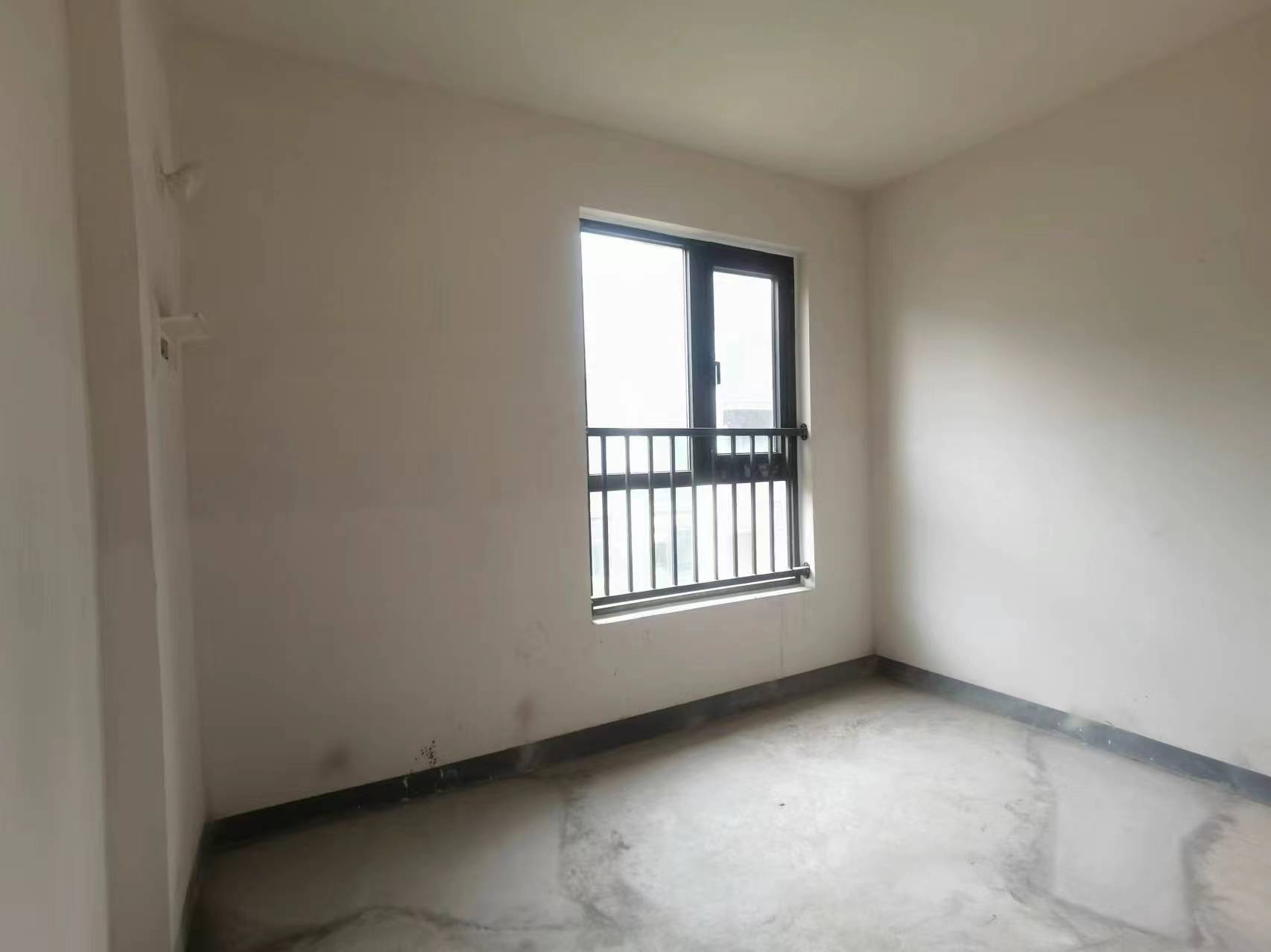 绿地新里城 3室2厅2卫 103.00m&sup2;