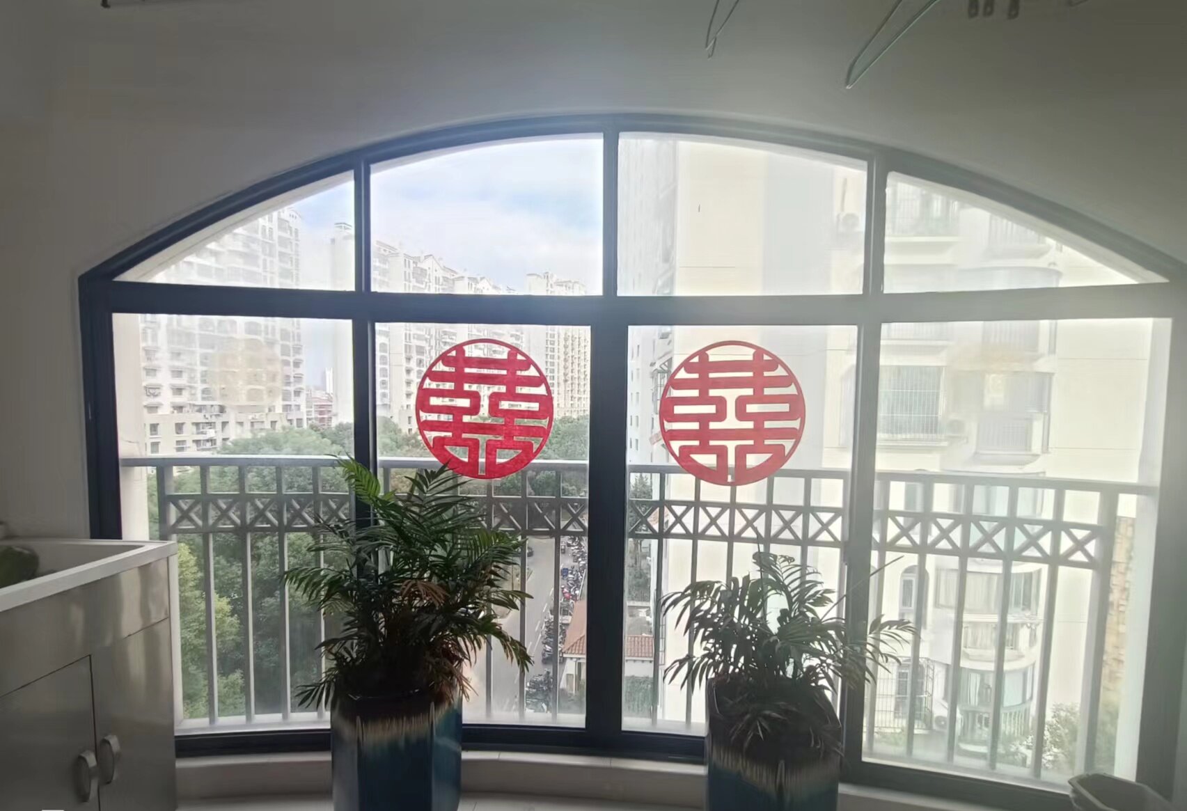 高迪晶城 2室2厅2卫 161.00m&sup2;