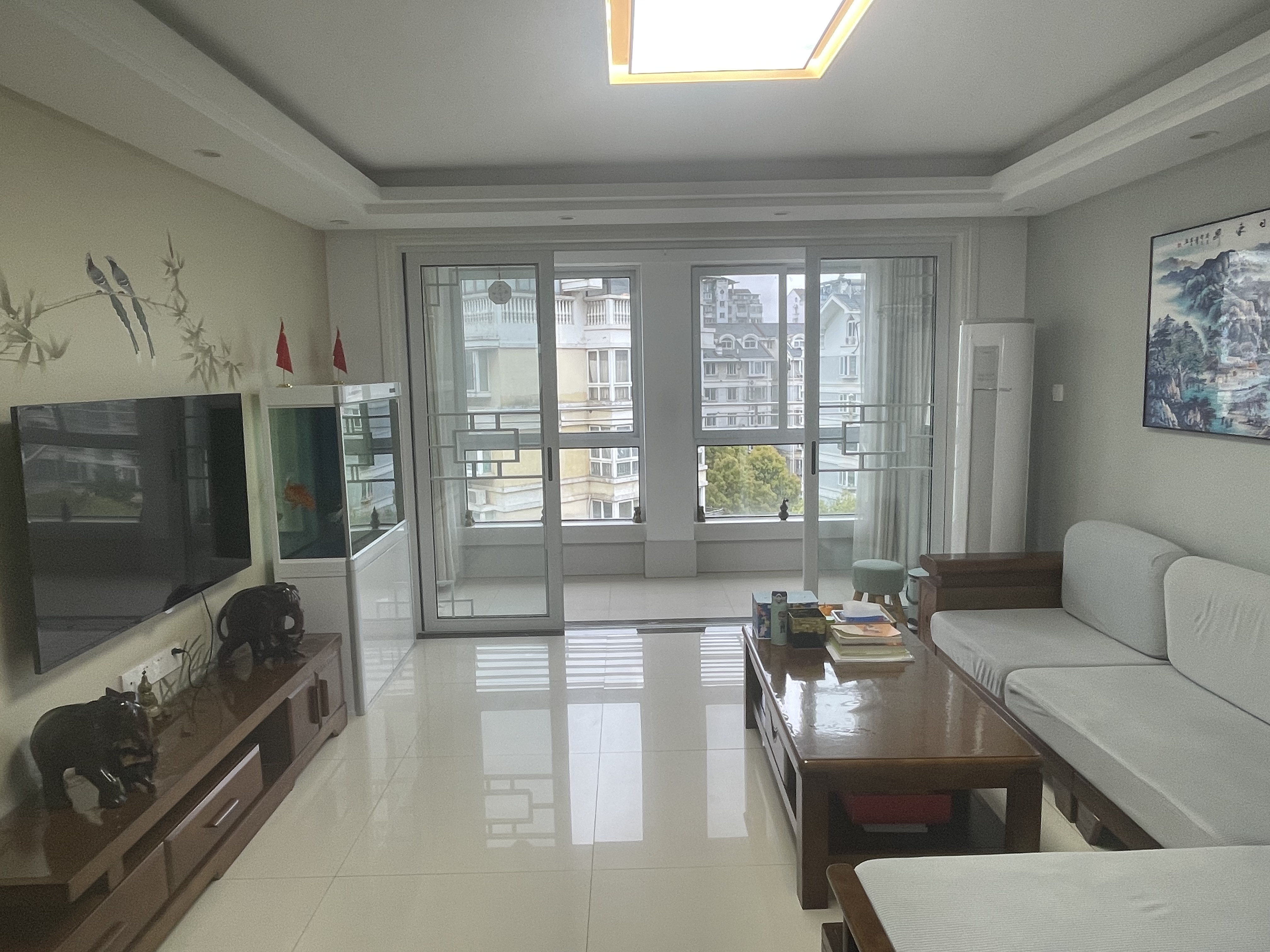 春晖花园 3室3厅2卫 210.00m²