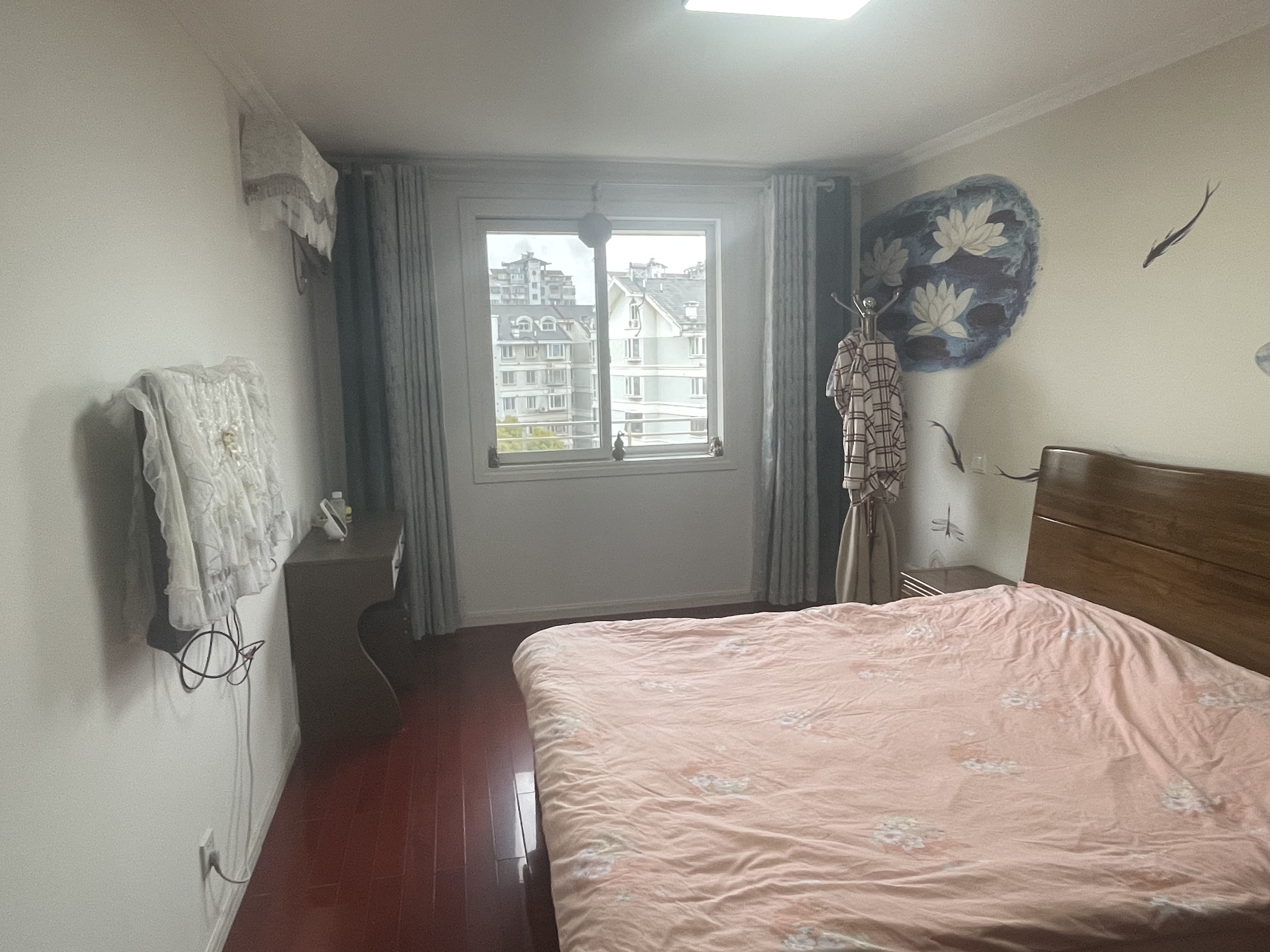 春晖花园 3室3厅2卫 210.00m&sup2;