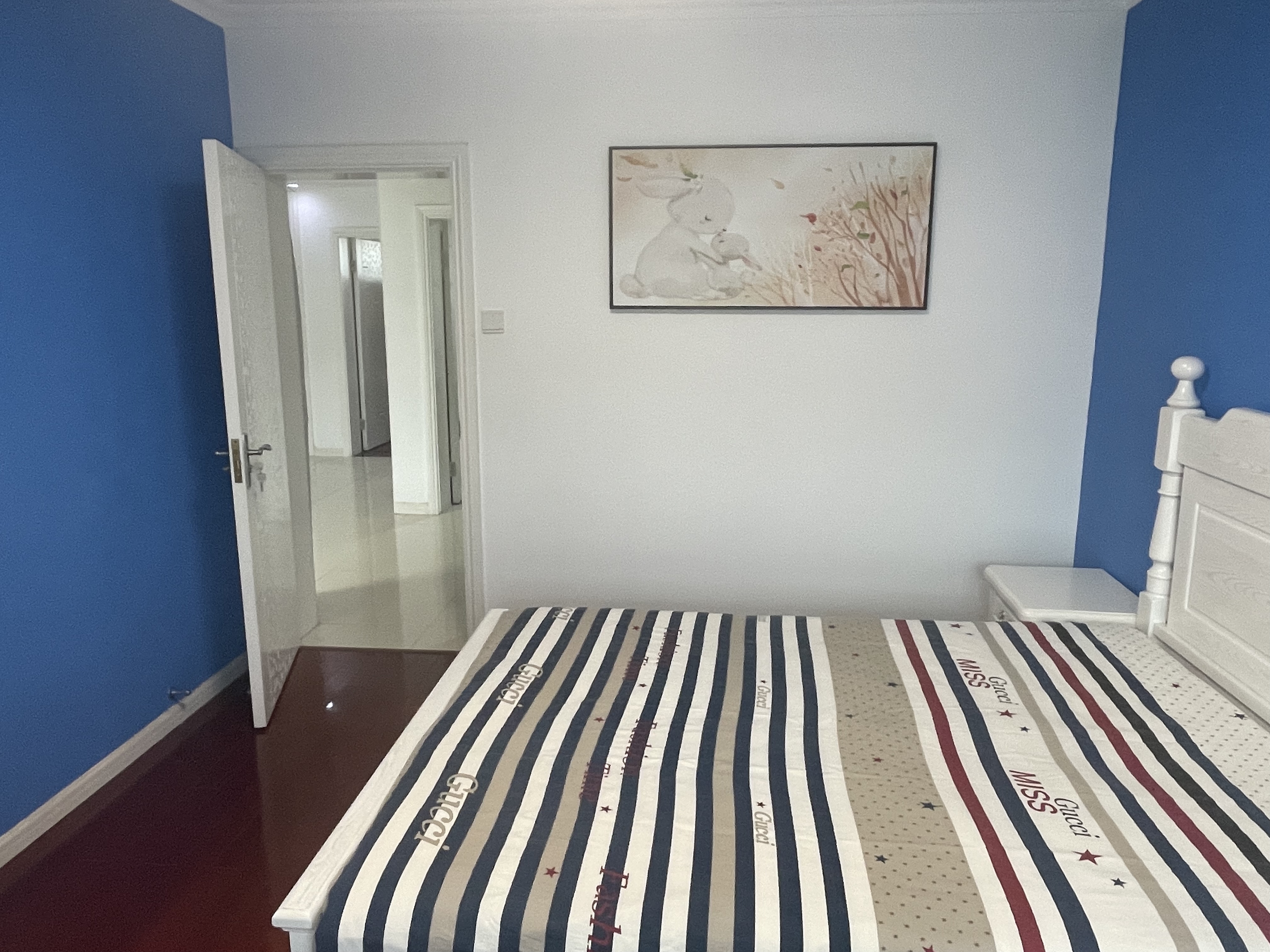 春晖花园 3室3厅2卫 210.00m&sup2;