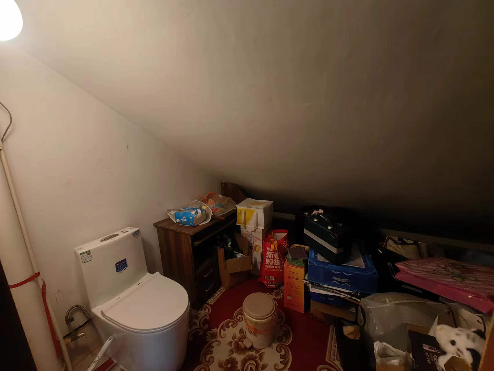 滨河东城 3室2厅2卫 63m&sup2;