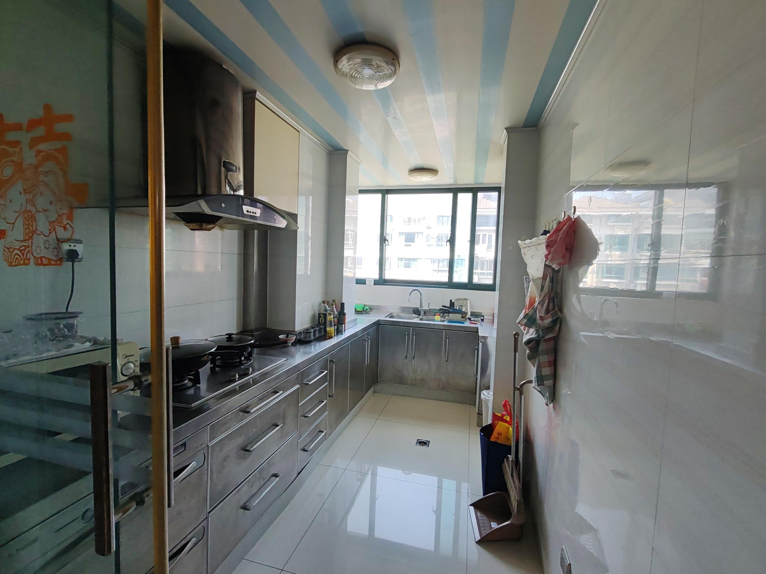 都市华城 3室2厅1卫 124.17m&sup2;
