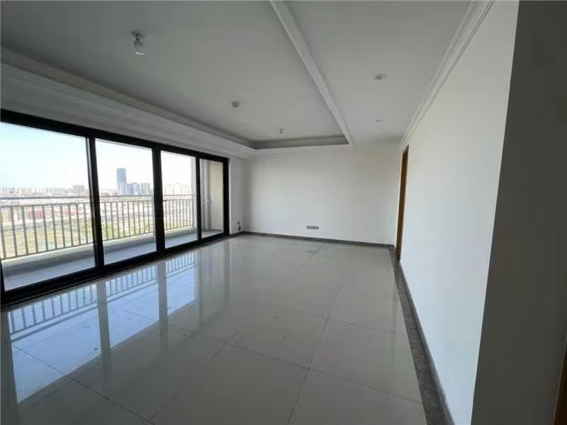 富力院士廷 4室2厅2卫 171m²