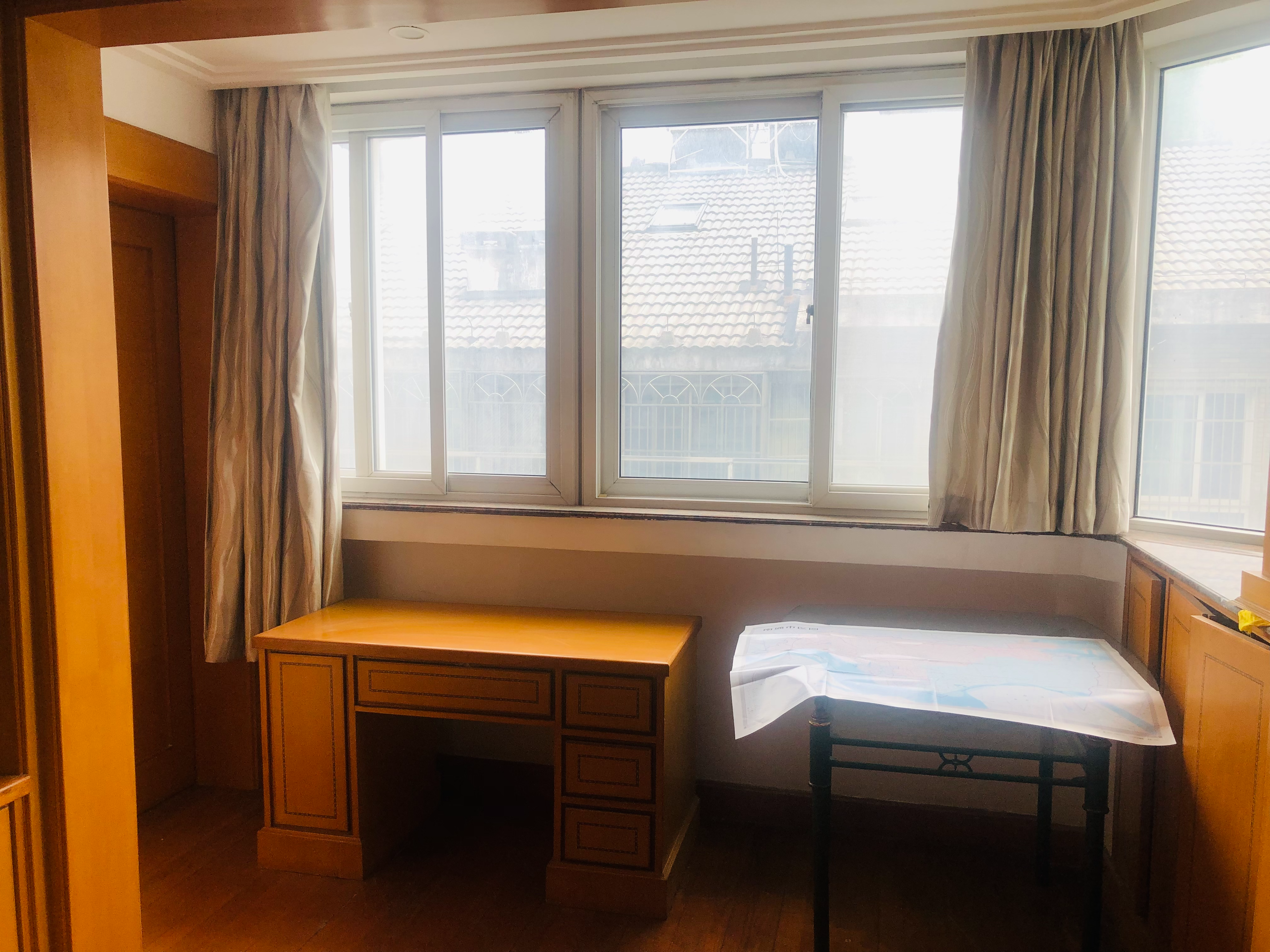 南园路18号大院 3室2厅2卫 146m&sup2;