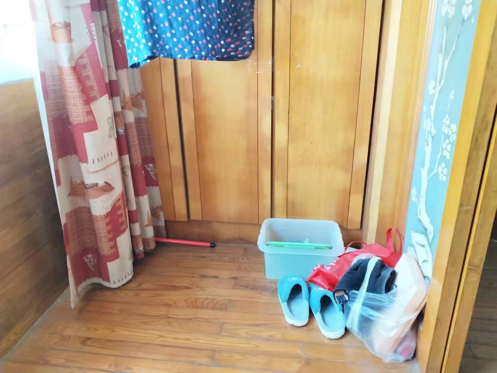 外滩小区 3室1厅1卫 96.00m&sup2;