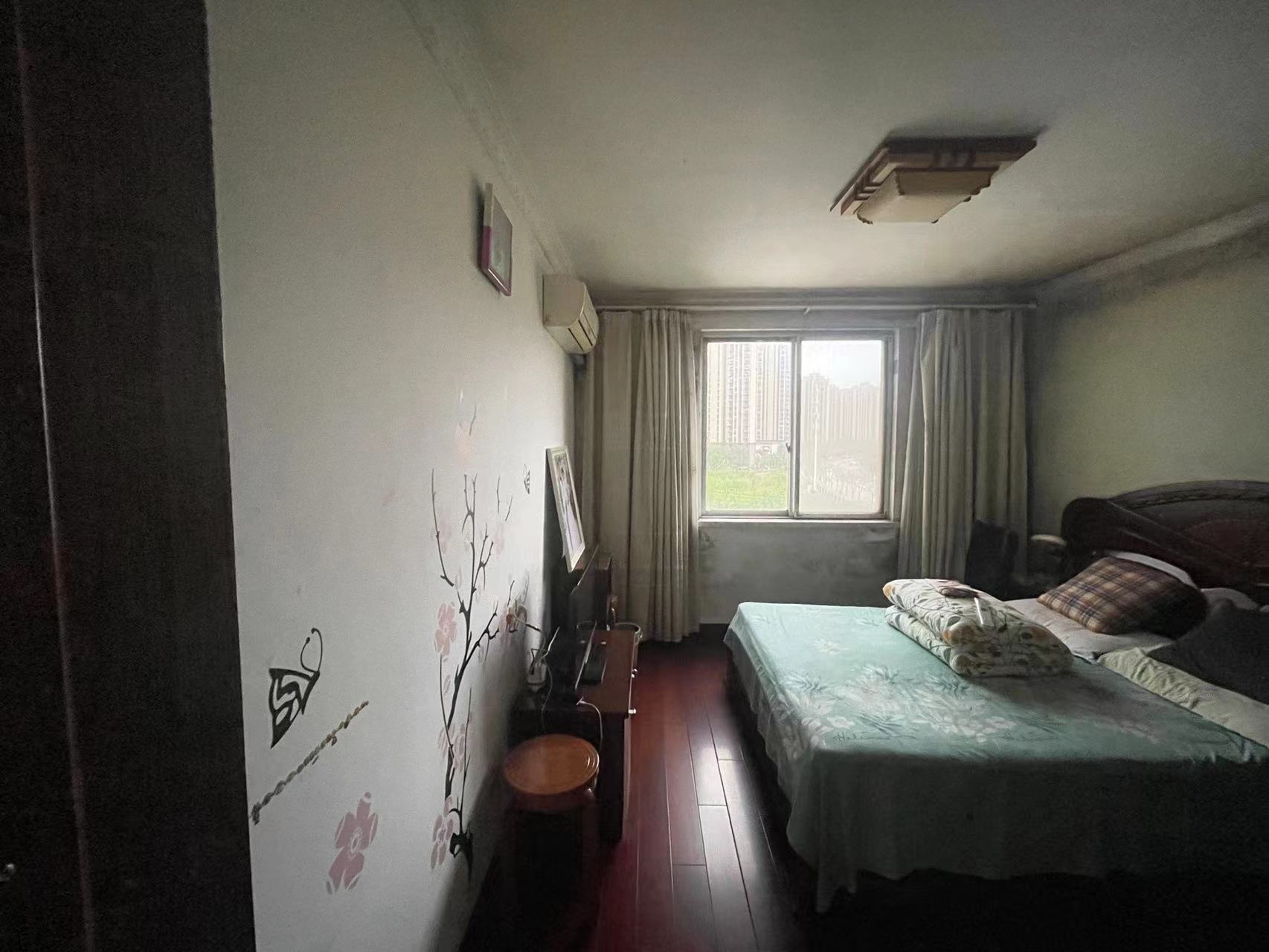 南川园东区 4室2厅1卫 82.48m&sup2;