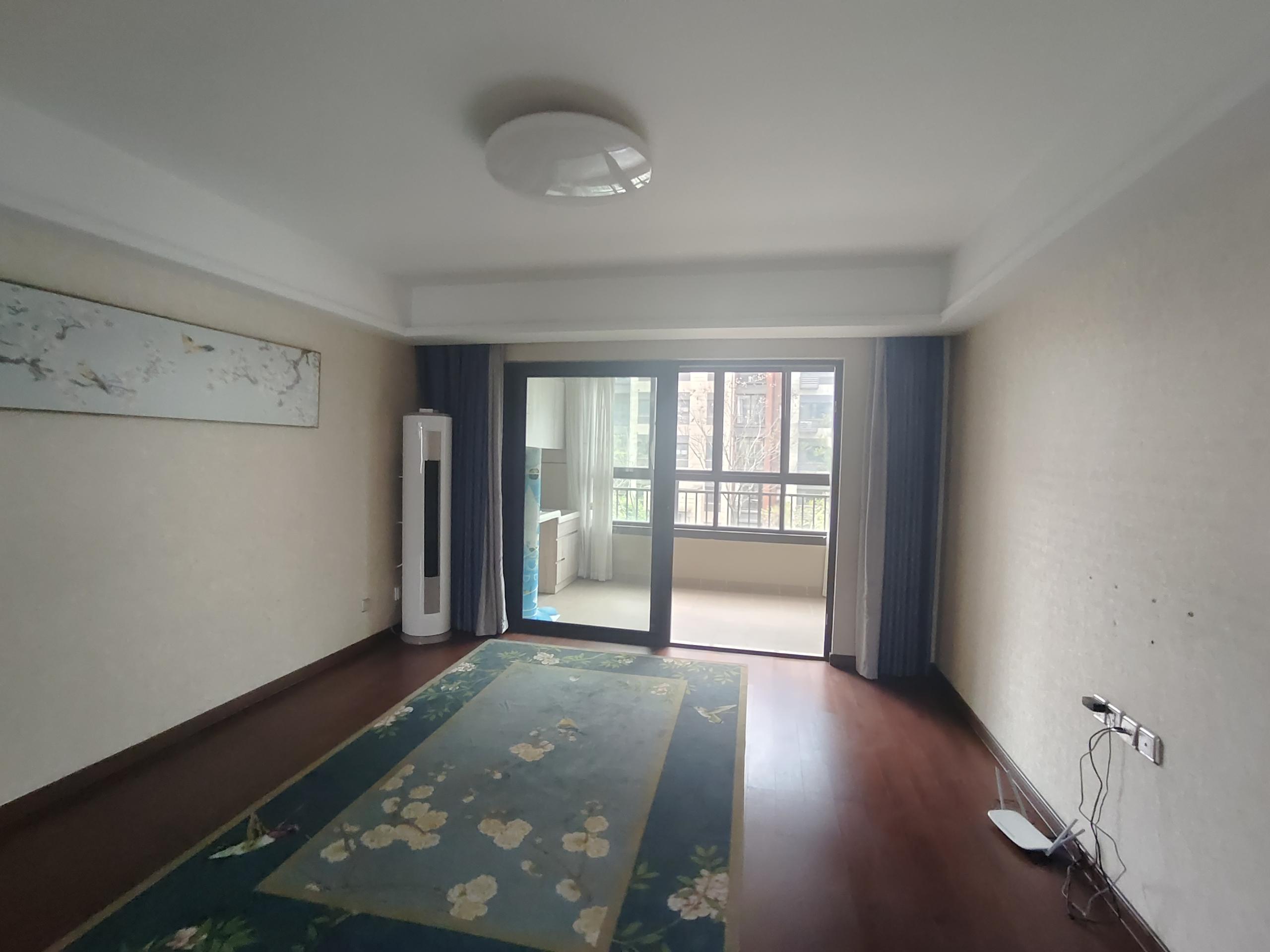 万科白鹭郡 3室2厅2卫 120m&sup2;