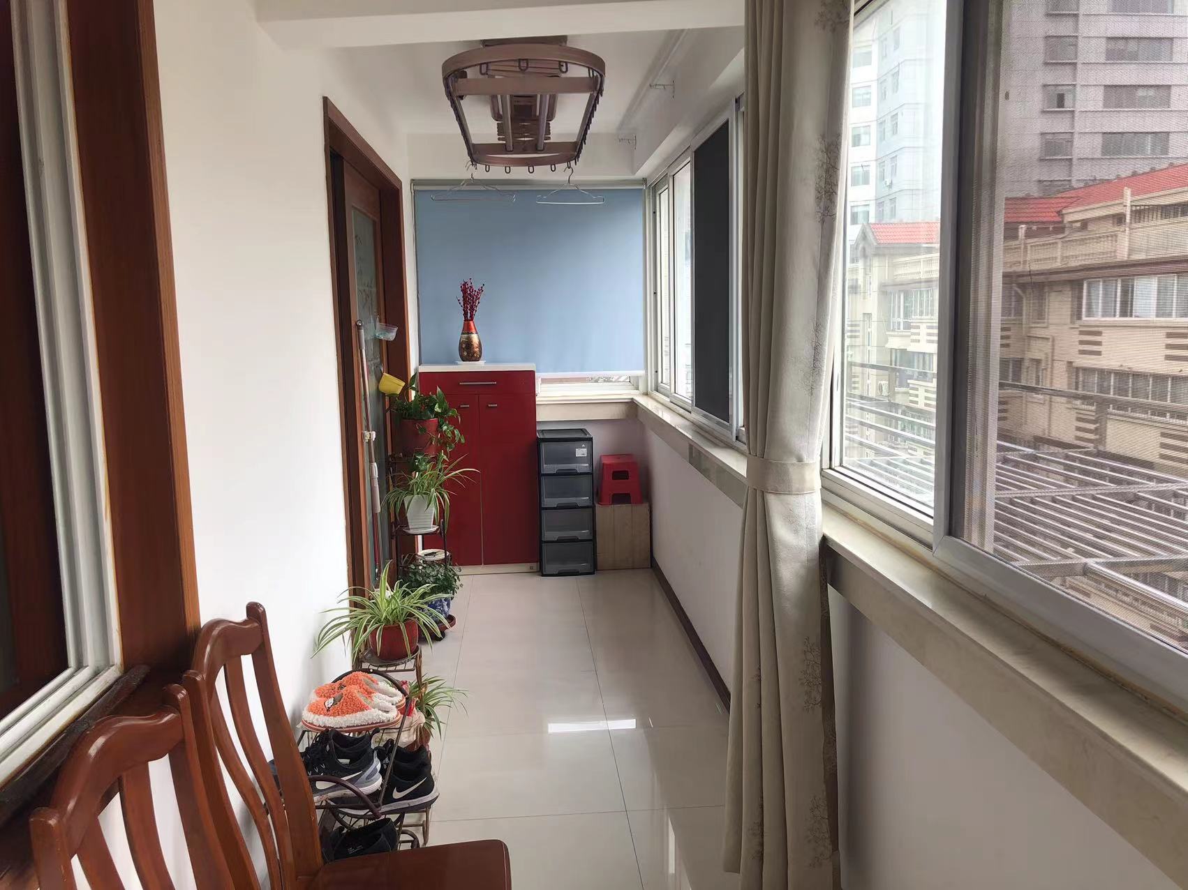 外滩小区 4室1厅2卫 190m&sup2;