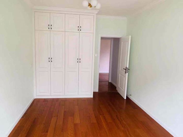八仙花苑 3室1厅1卫 147m&sup2;