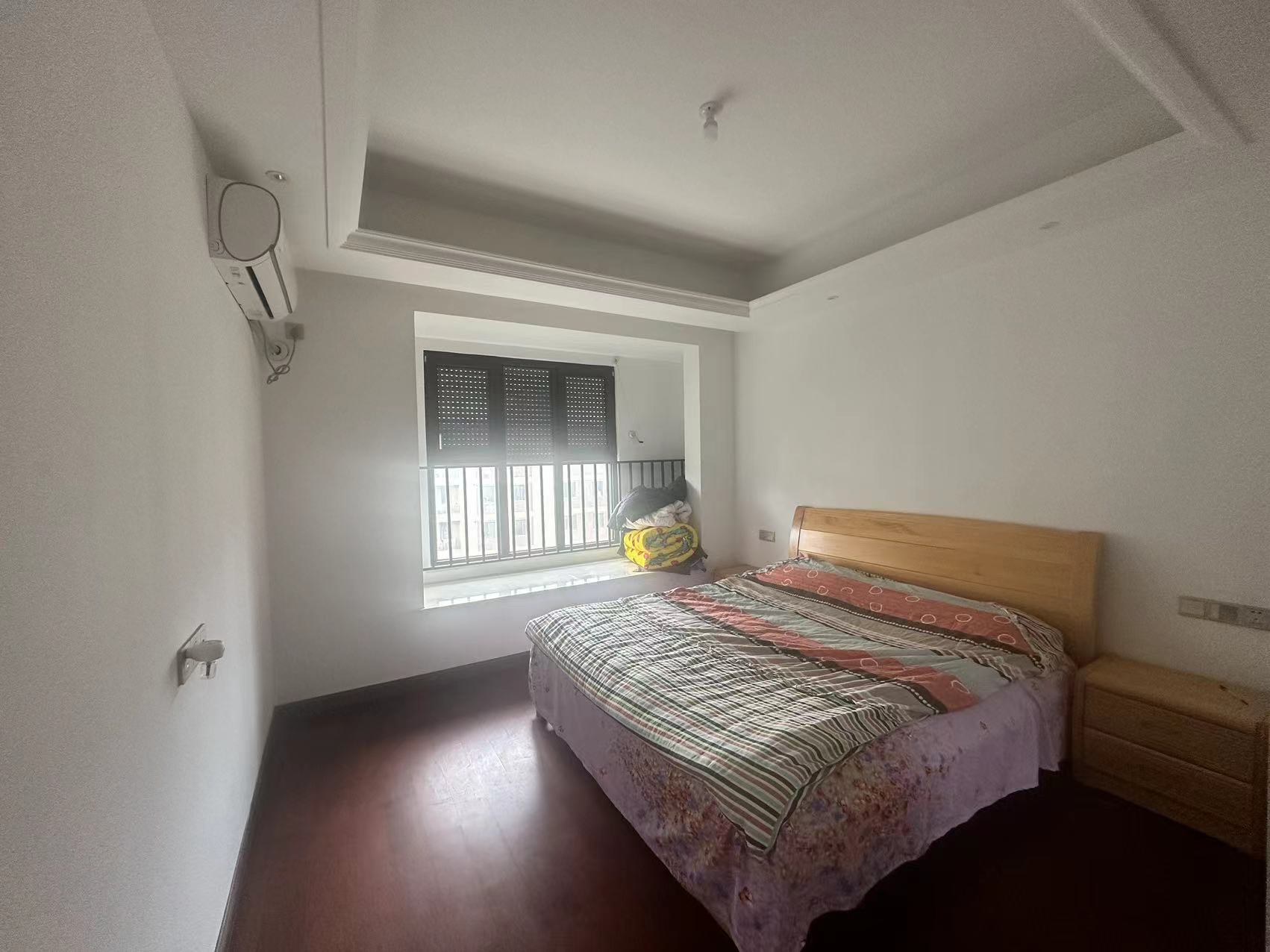 富力院士廷 4室2厅2卫 156m&sup2;
