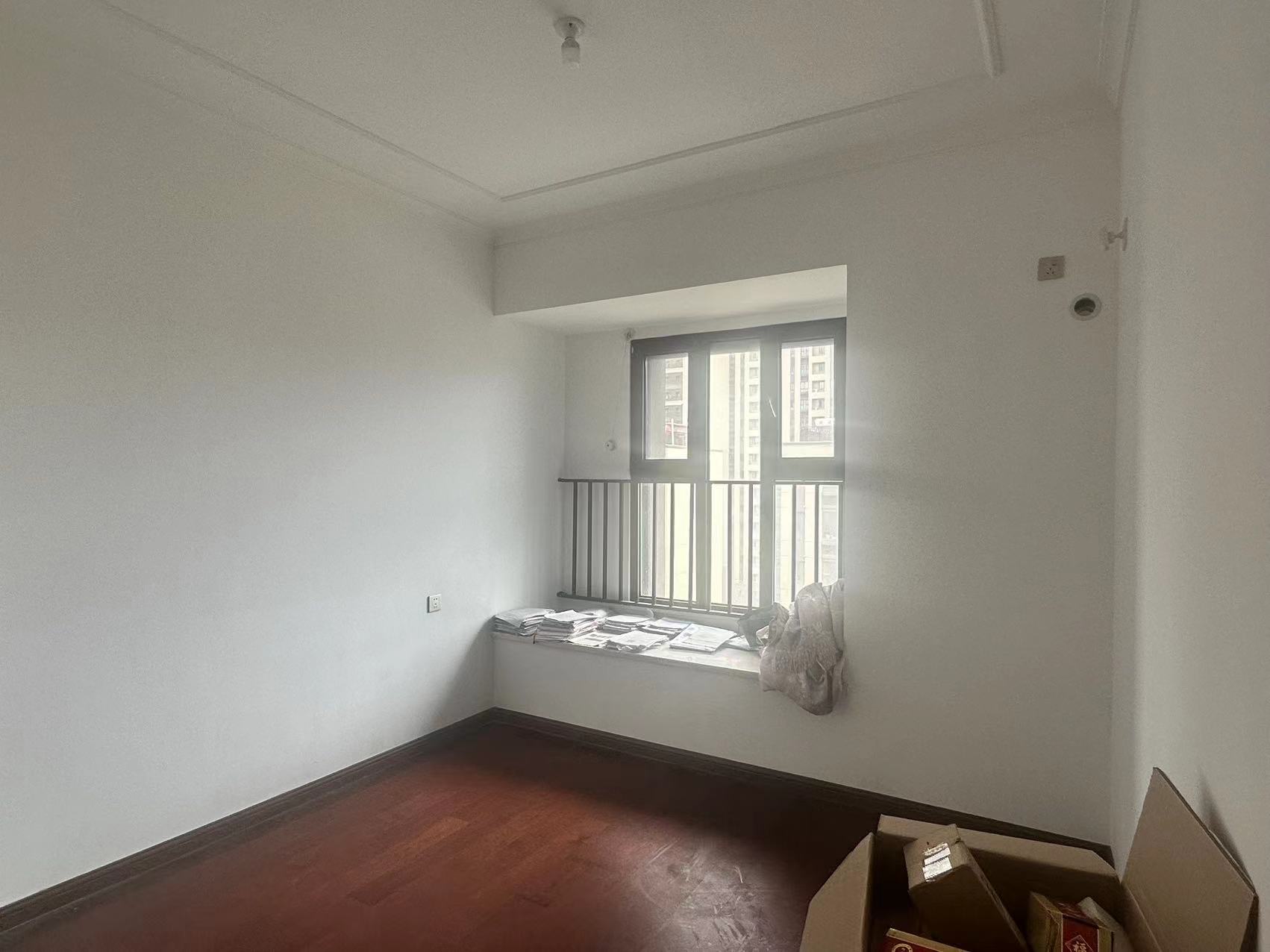 富力院士廷 4室2厅2卫 156m&sup2;