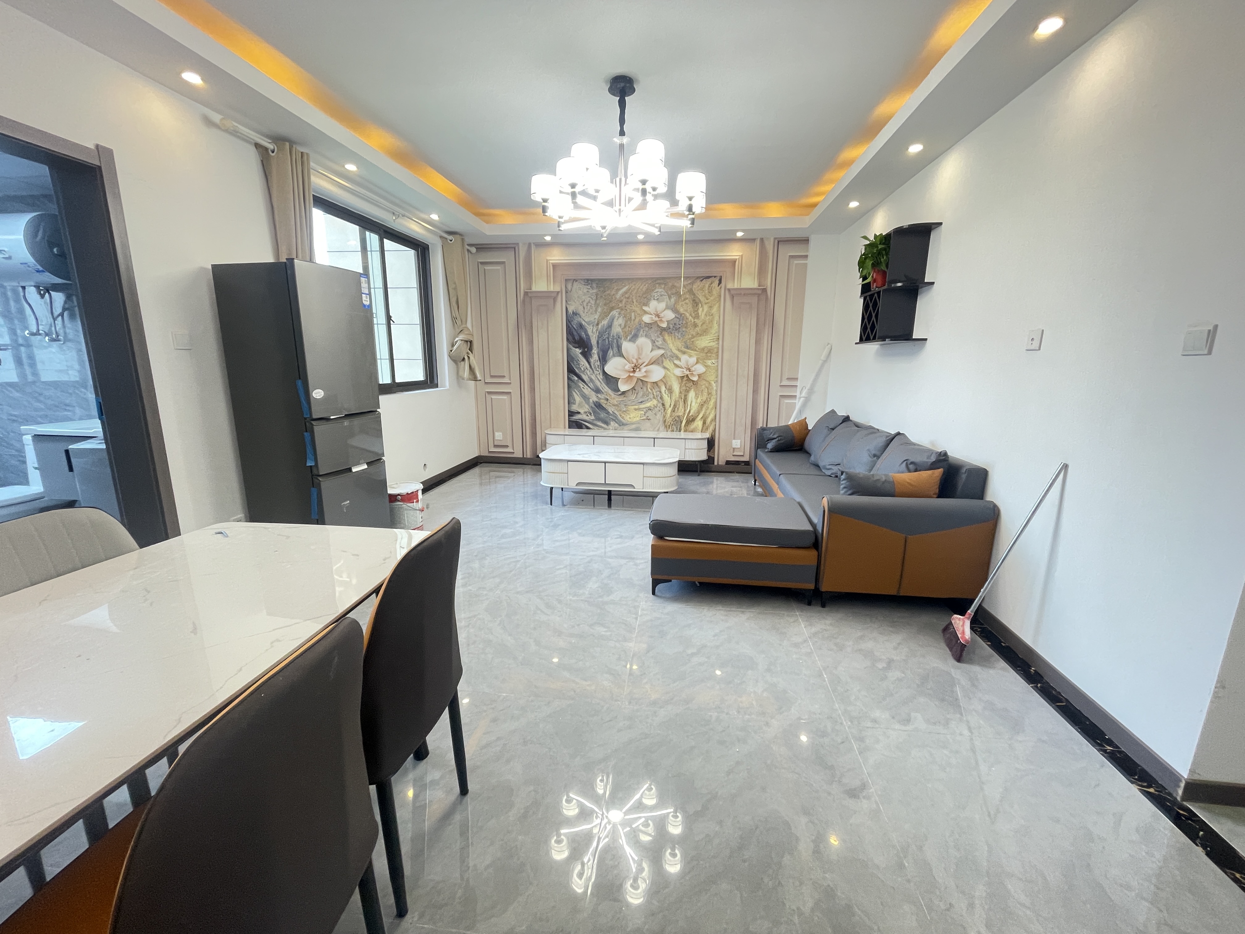 同和嘉苑东区 3室2厅1卫 123m&sup2;