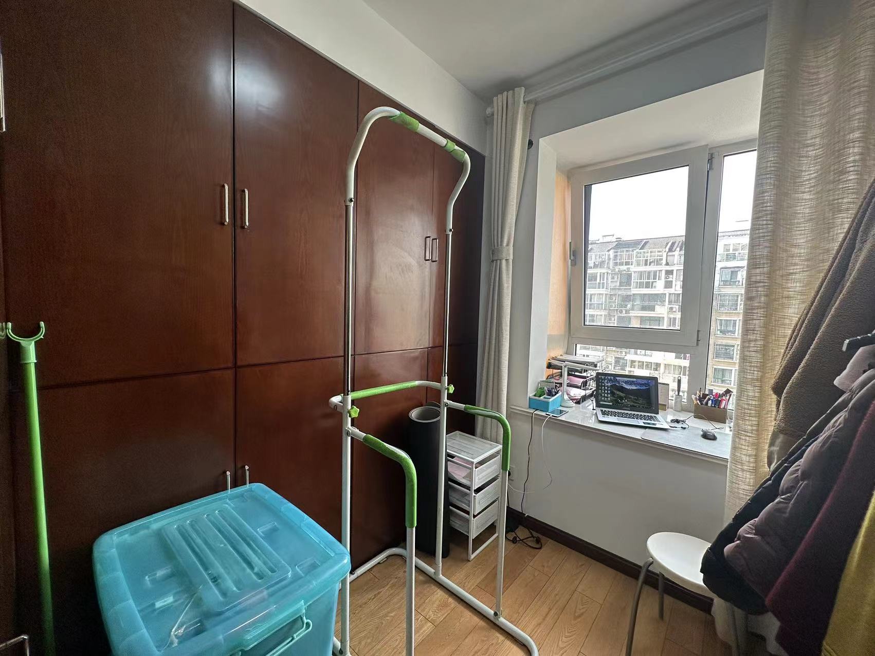 四季绿苑 4室2厅2卫 146m&sup2;