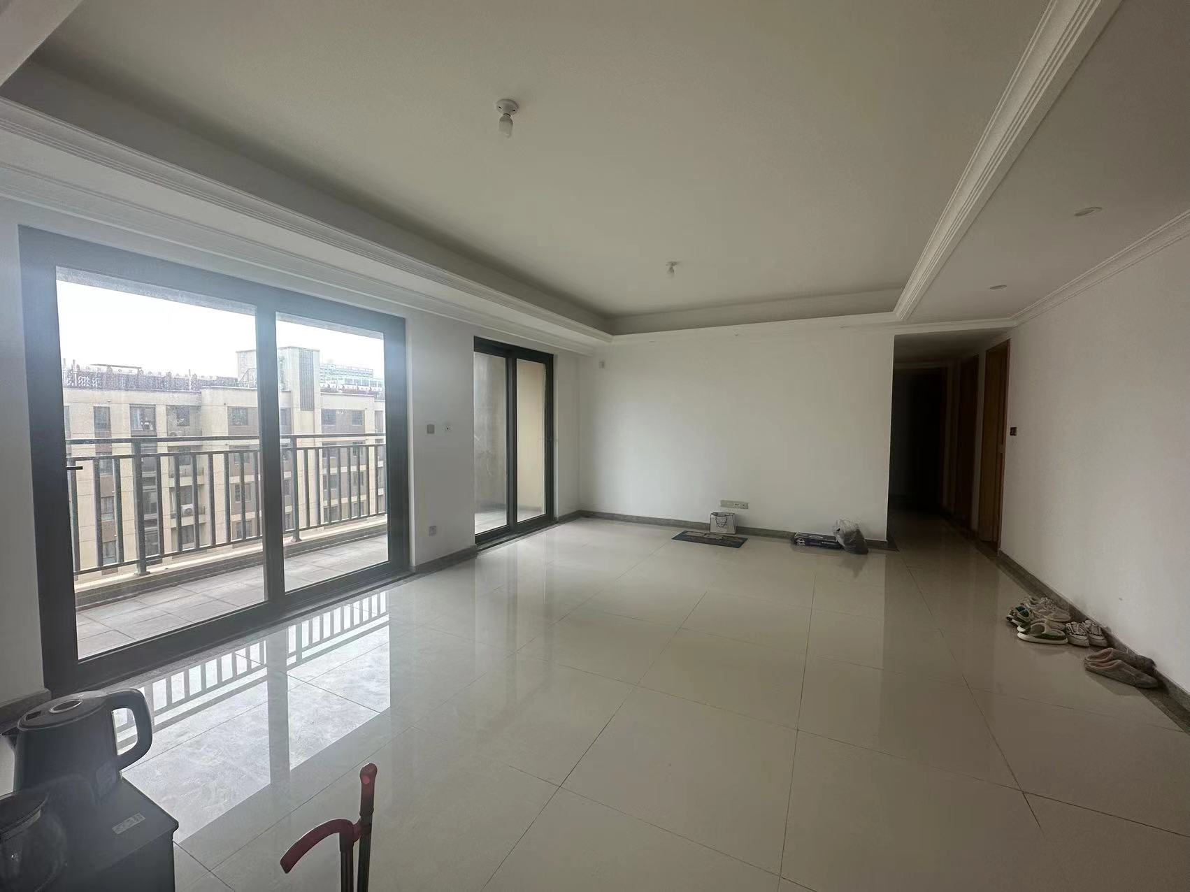 富力院士廷 4室2厅2卫 156m²