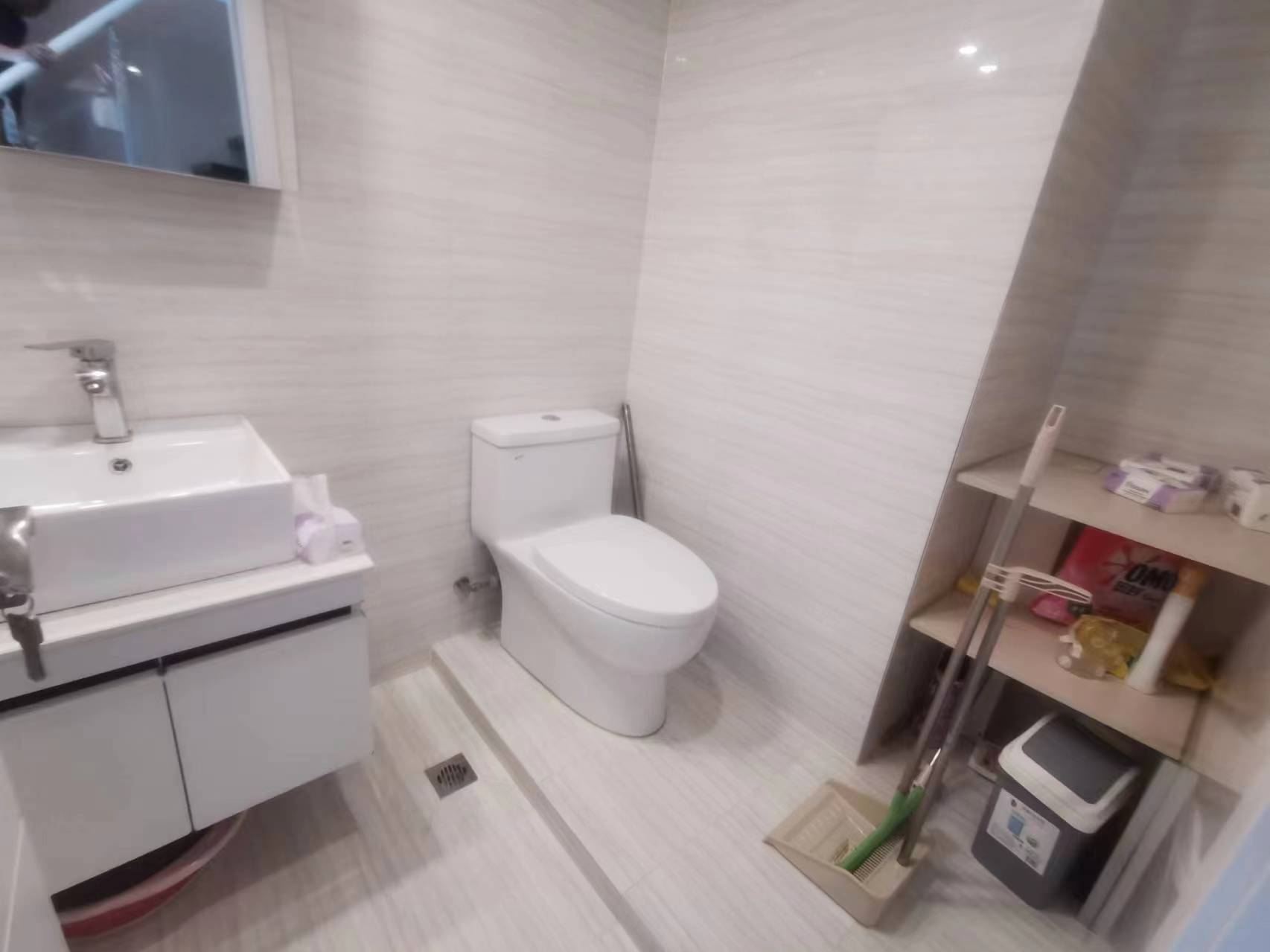 中南世纪城 1室1厅1卫 48.93m²
