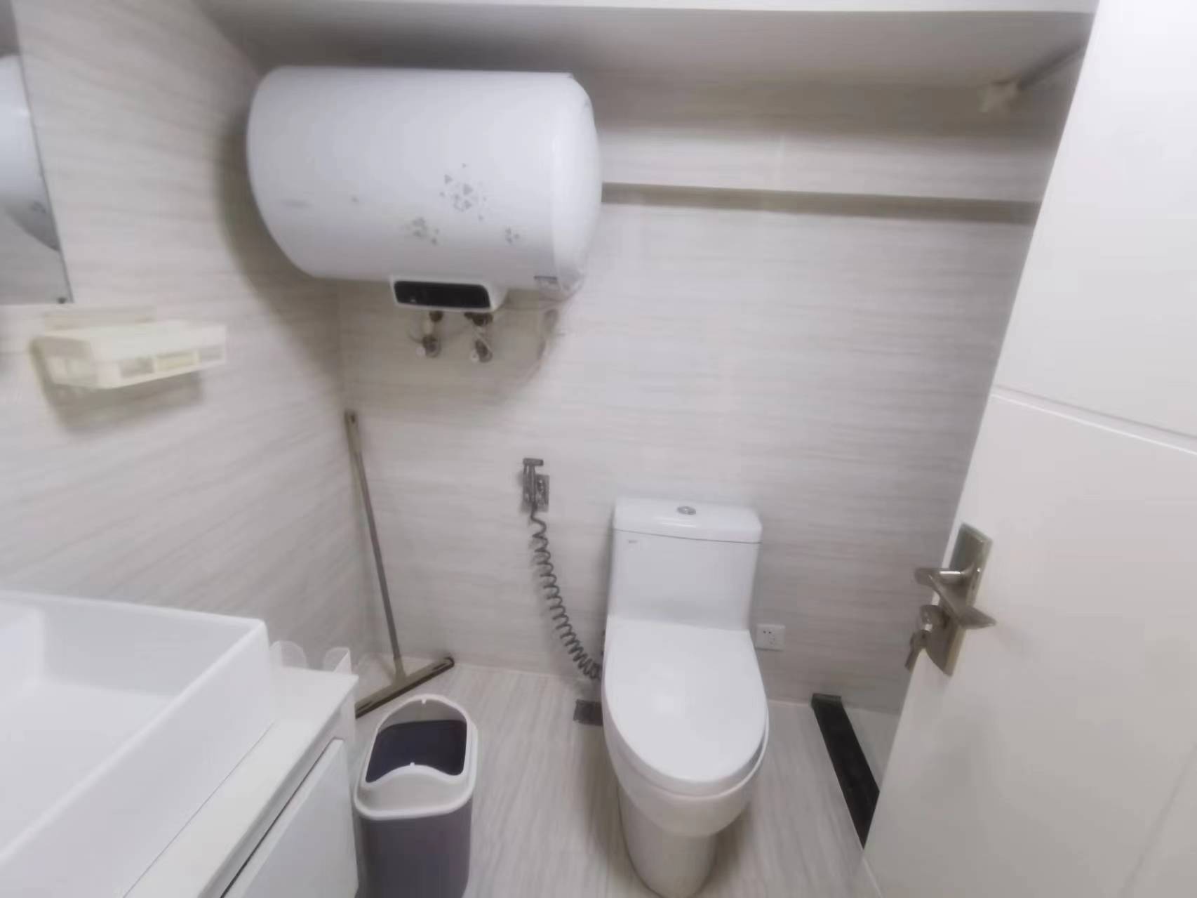 中南世纪城 1室1厅1卫 48.93m²