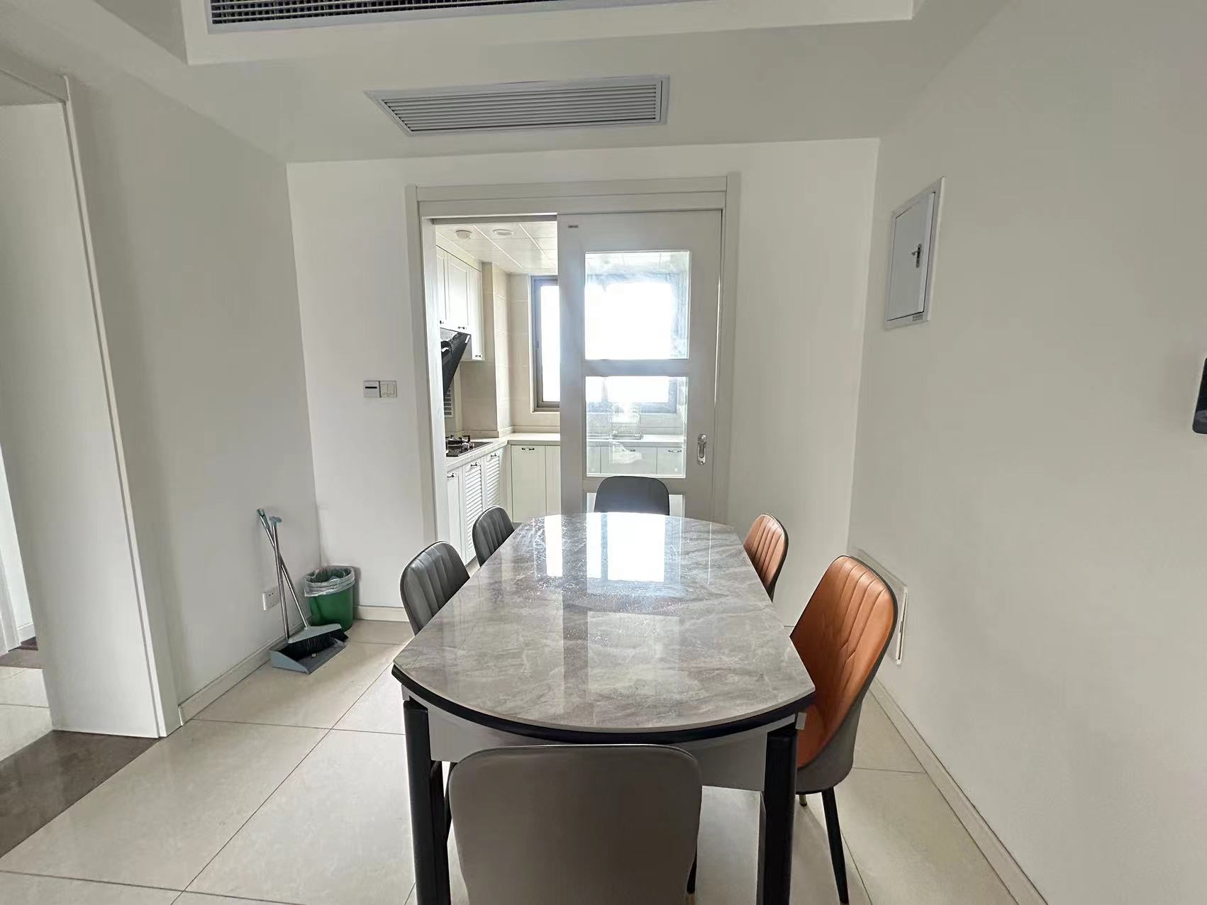 公馆1895 3室2厅2卫 117m²
