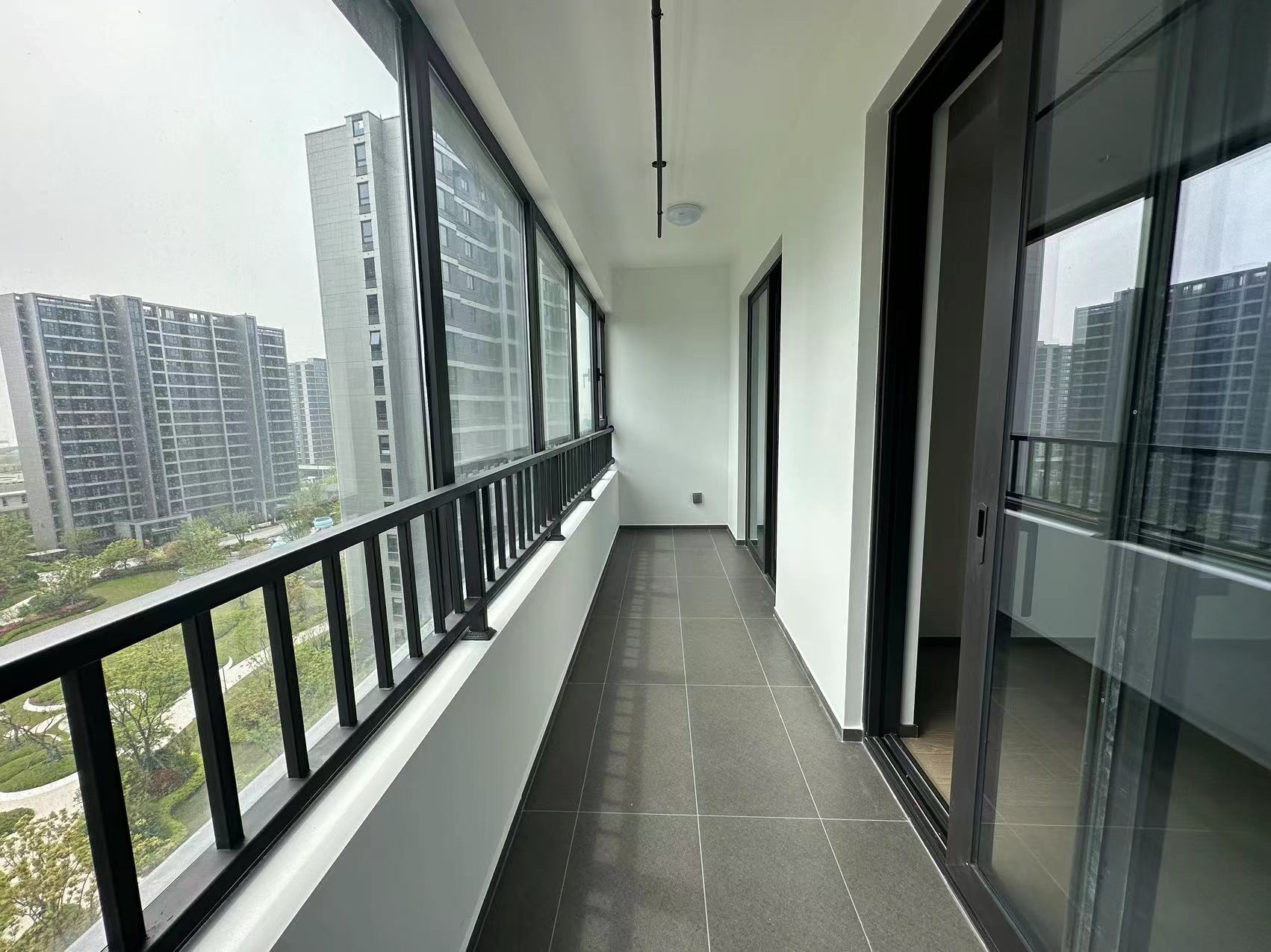 滨江道江园 3室2厅1卫 98.50m&sup2;