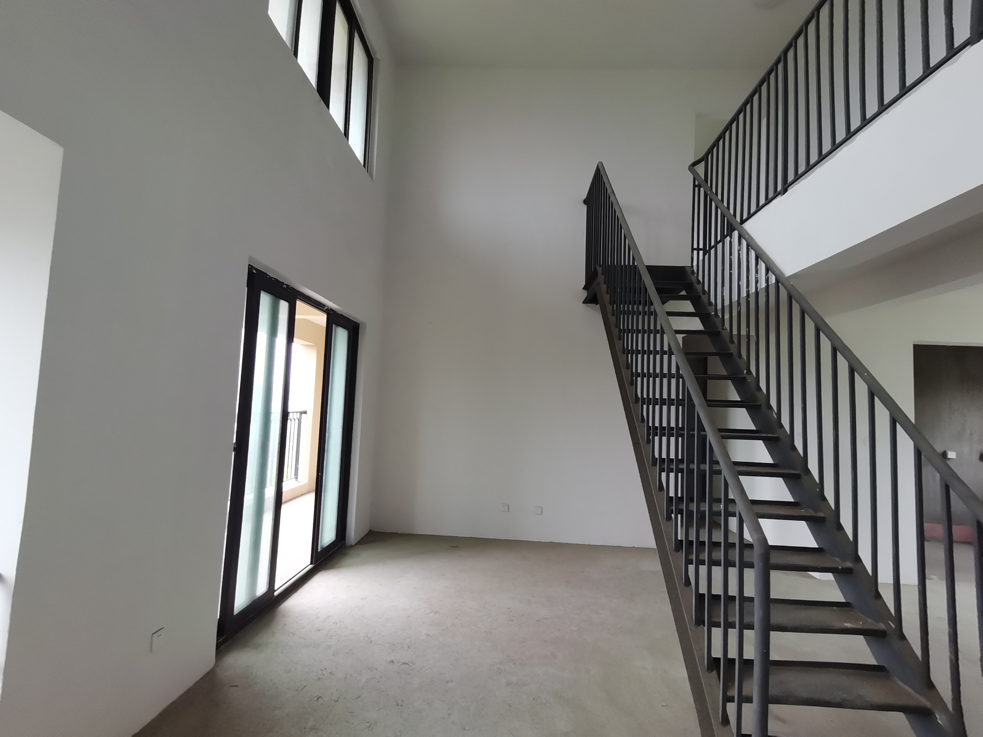 中南君悦府 4室2厅2卫 197m²