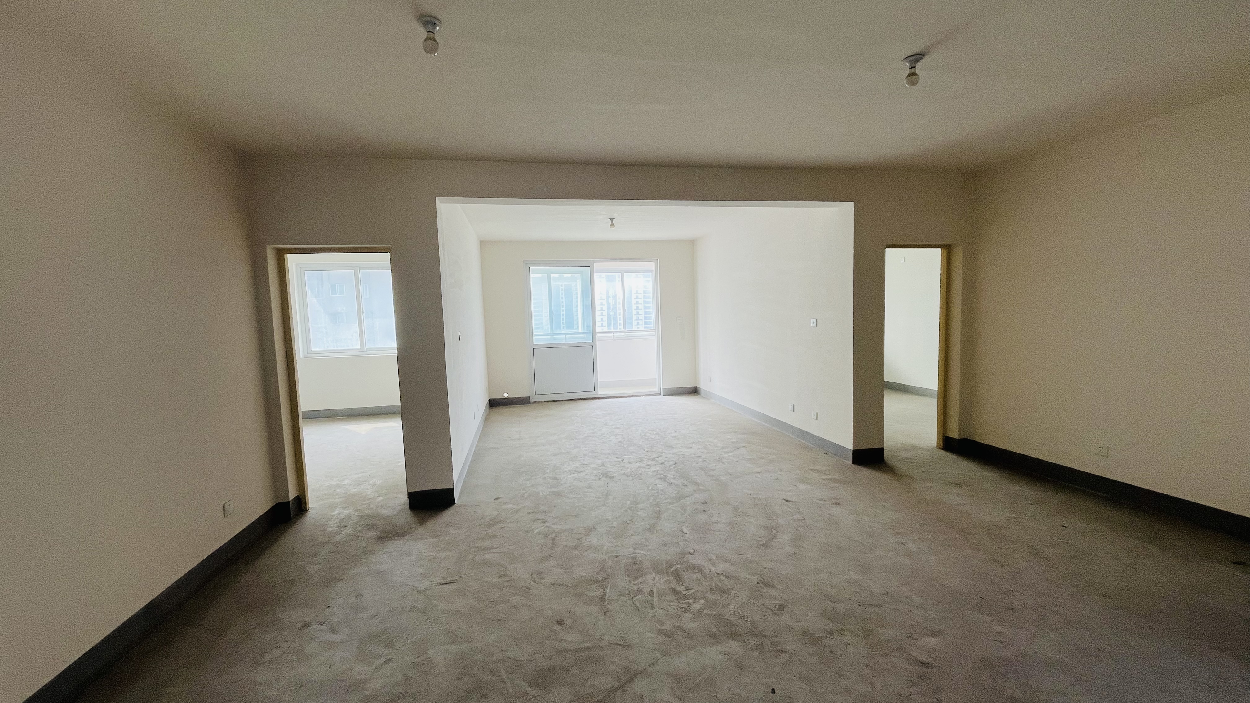 公园南苑 3室2厅2卫 150.16m&sup2;