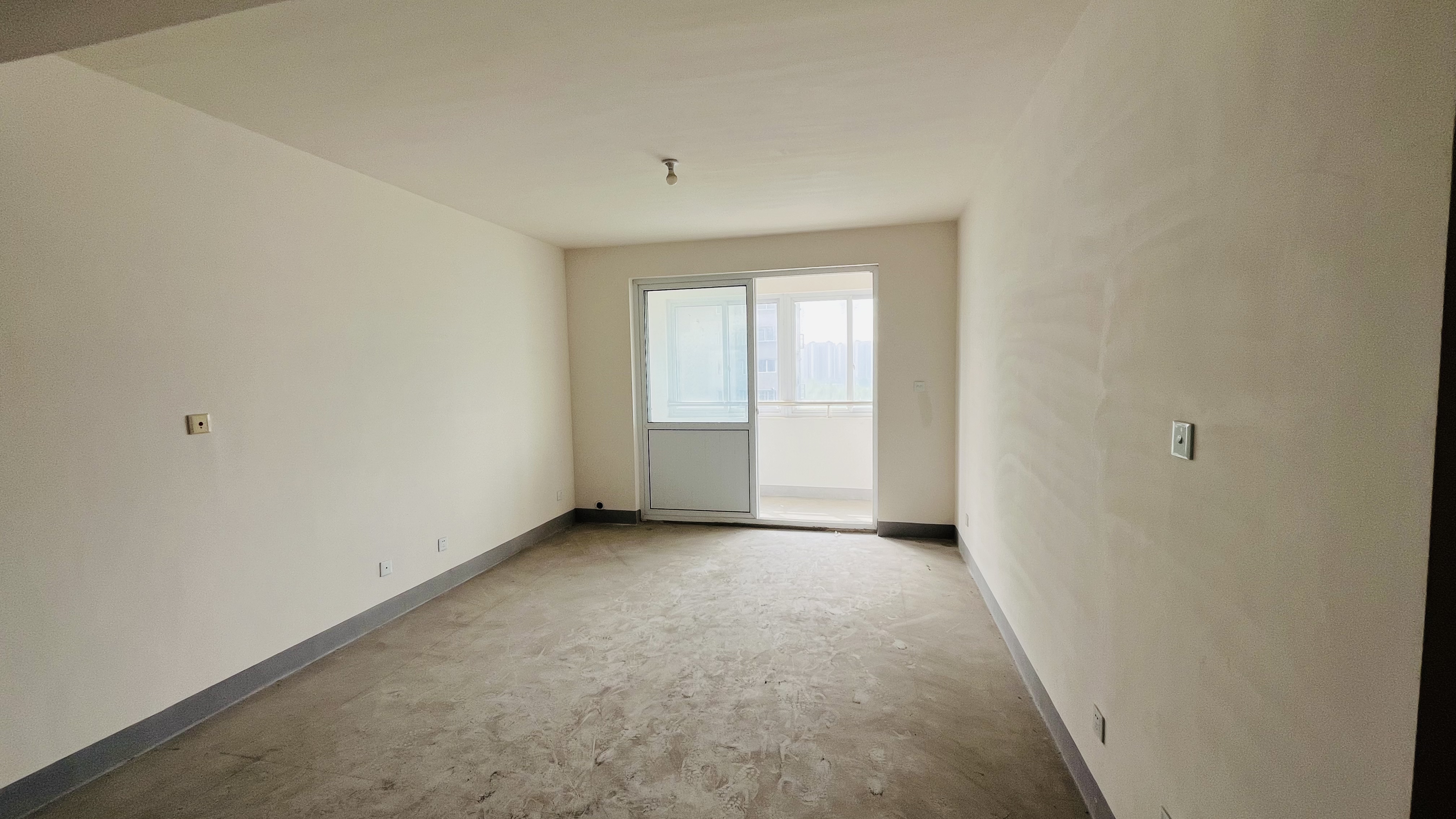 公园南苑 3室2厅2卫 150.16m&sup2;